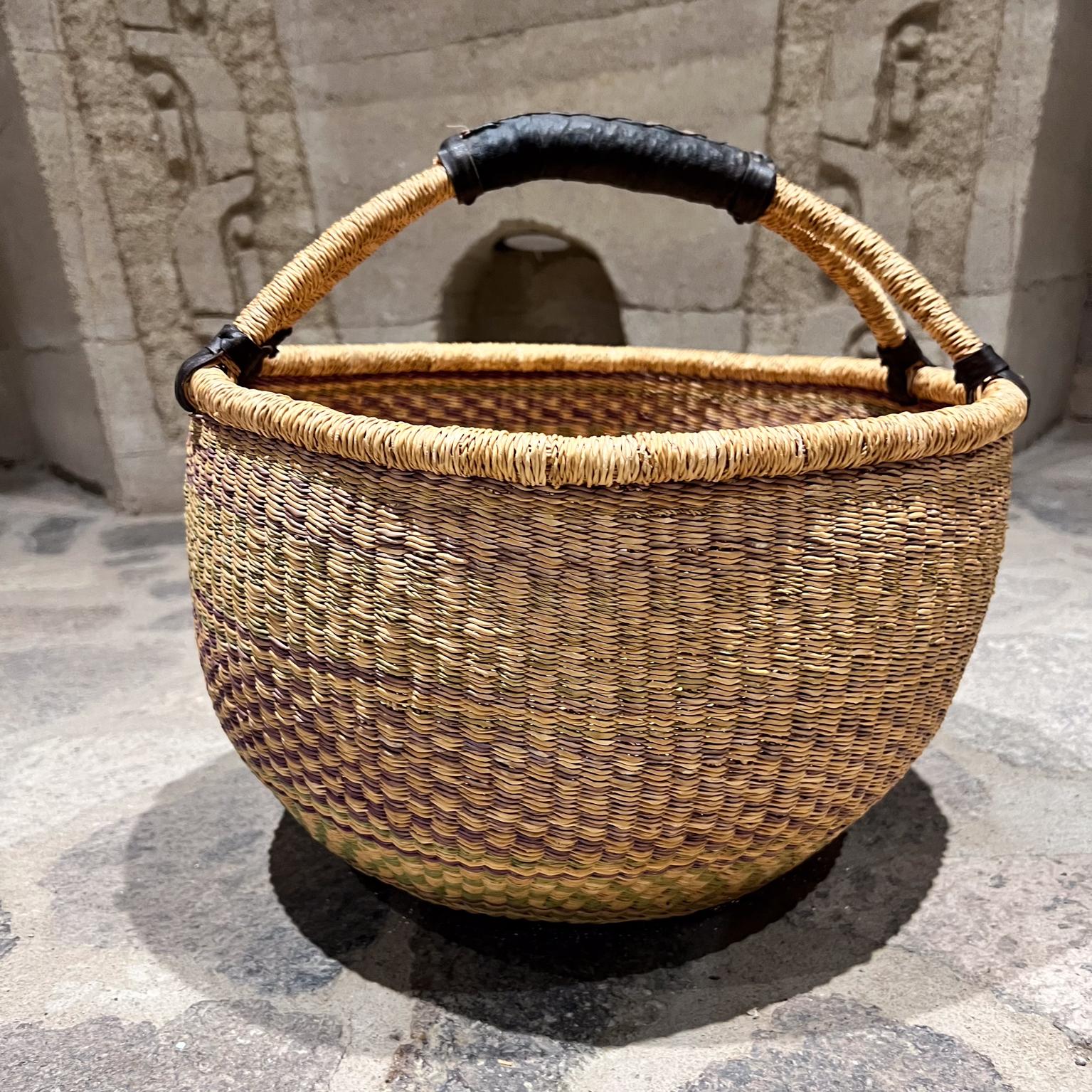 Handwoven Traditional African Bolga Farmer's Market Basket For Sale 4