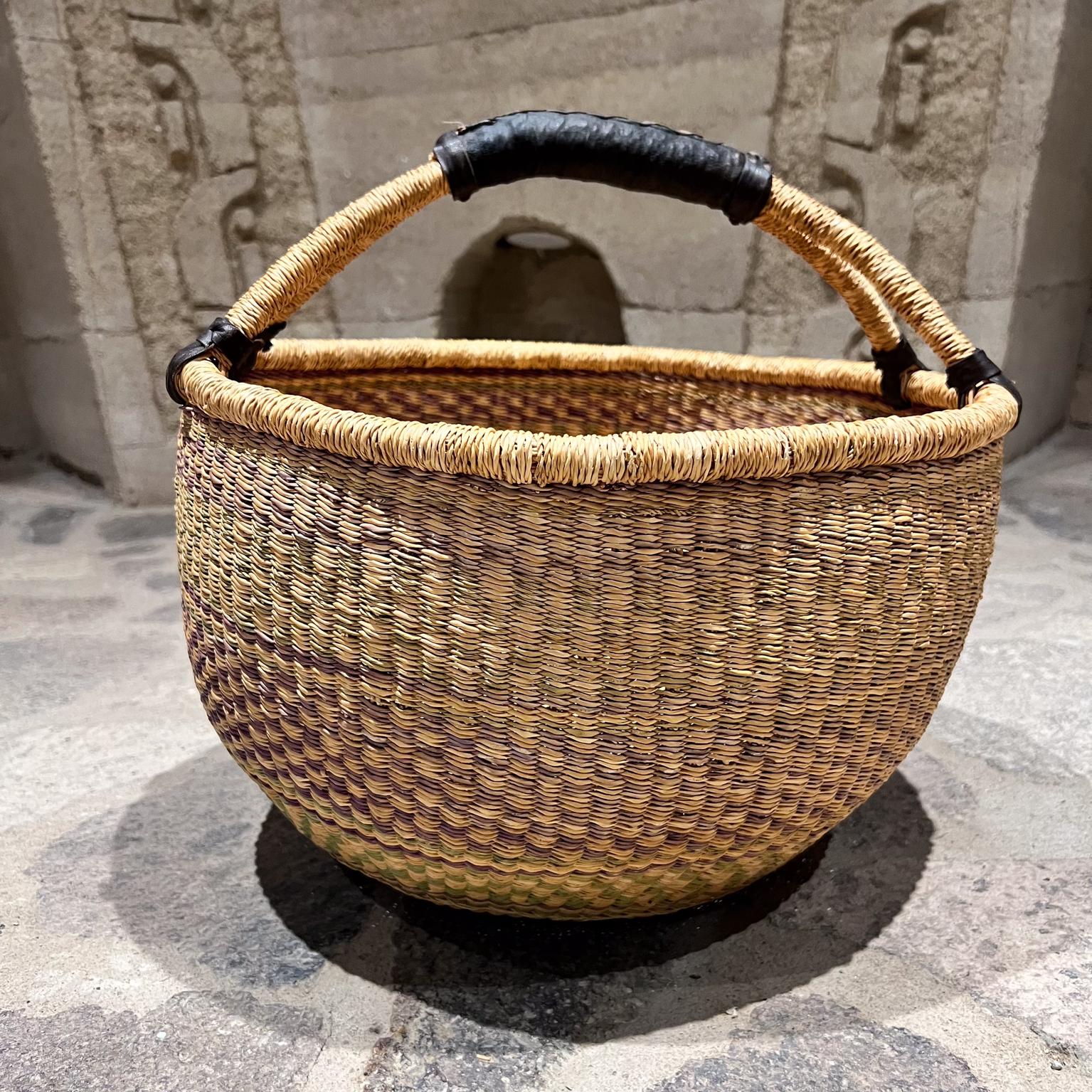 Handwoven Traditional African Bolga Farmer's Market Basket For Sale 5