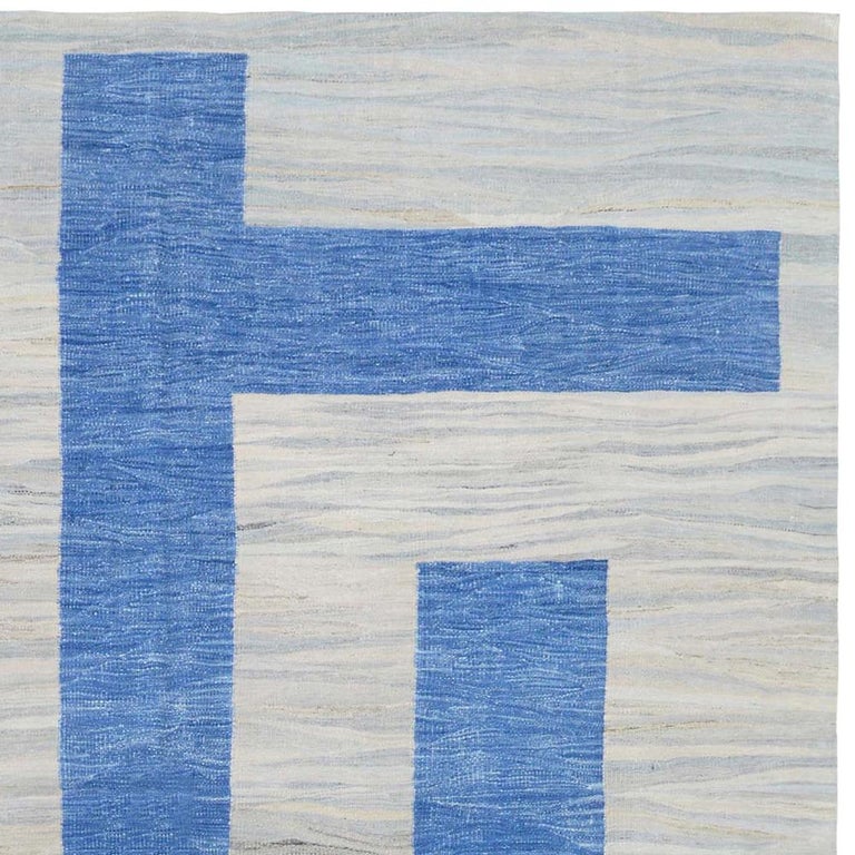 21th Century Modern Abstract Handwoven Two-Tone Kilim Carpet

Wonderfully graphic and suitable for many modern furnishing styles. This fantastic abstract Kilim will definitely transform the image of your interior, no matter if Classic or