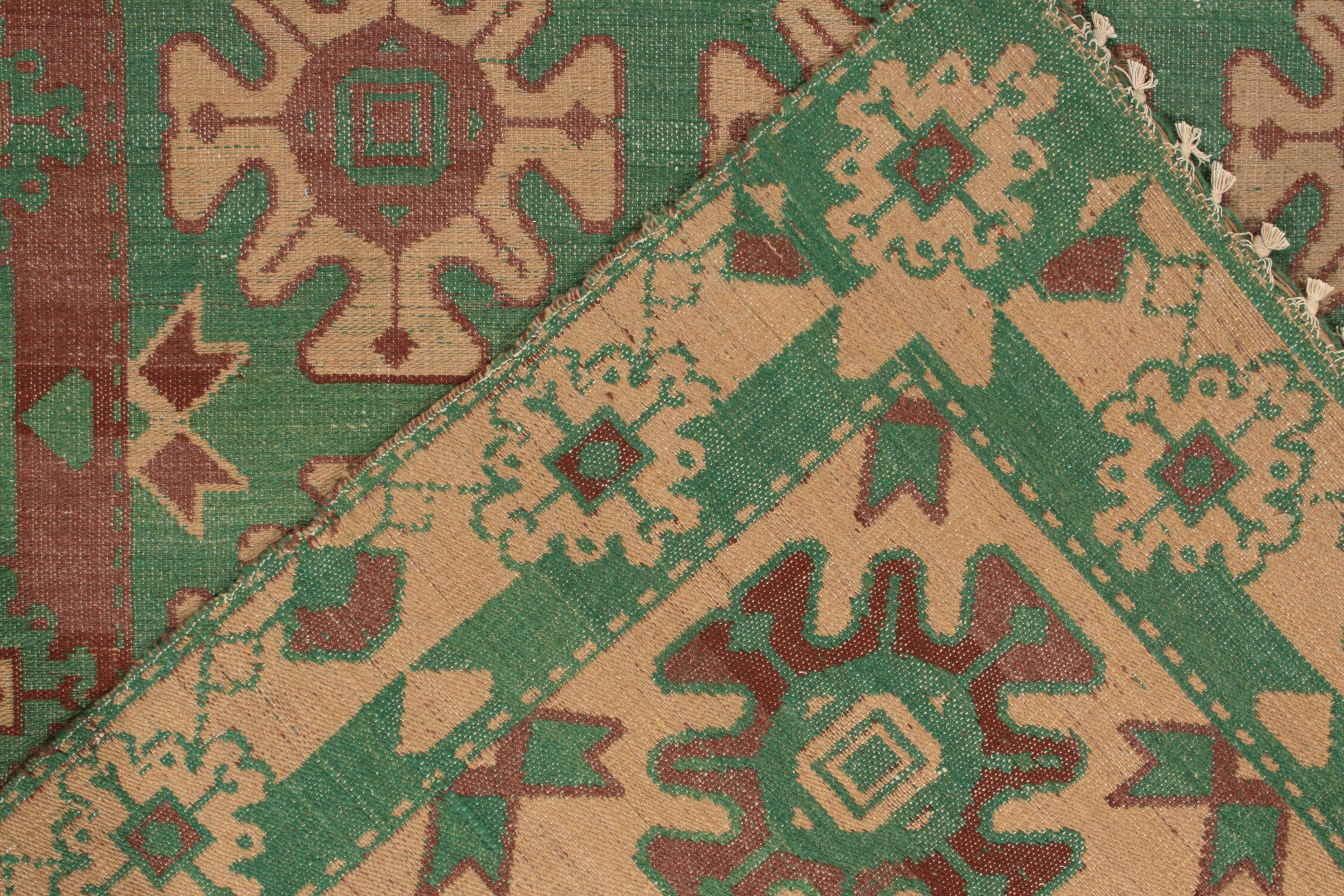 Handgewebter handgewebter Vintage-Kelimteppich in Beige, Grün mit geometrischem Muster von Teppich & Kelim (Handgeknüpft) im Angebot