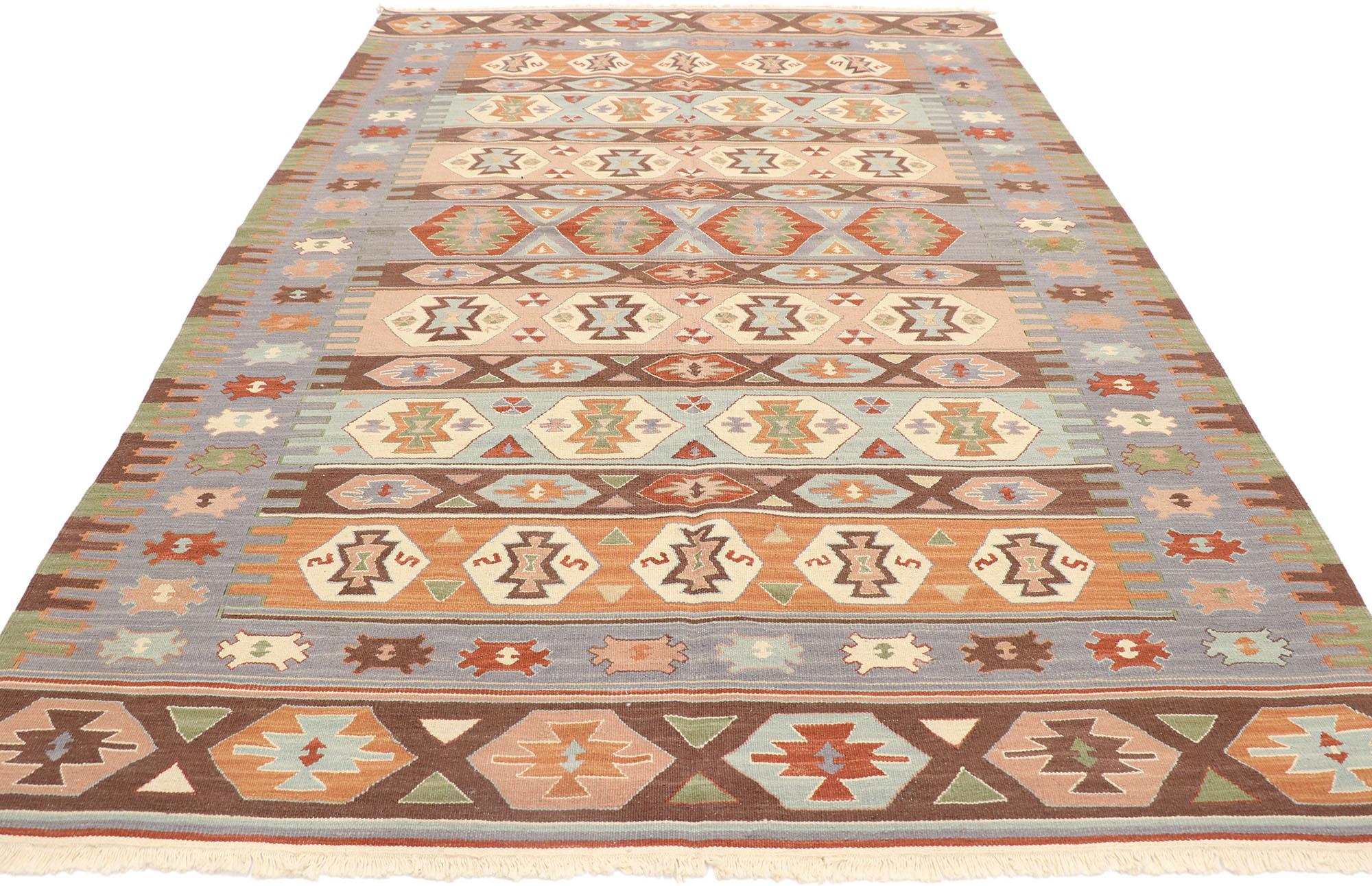 Handgewebter persischer Shiraz Flachgewebe-Teppich im Vintage-Stil (Stammeskunst) im Angebot