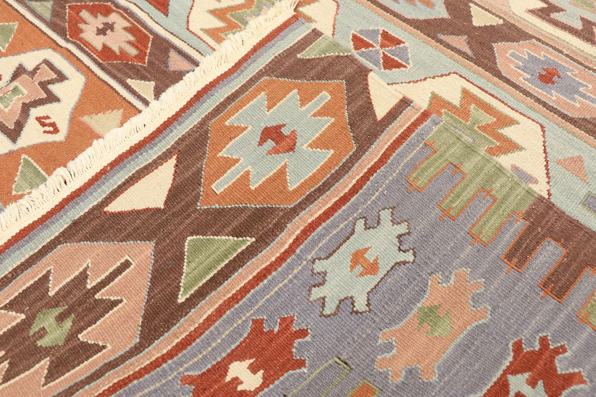 Handgewebter persischer Shiraz Flachgewebe-Teppich im Vintage-Stil im Zustand „Gut“ im Angebot in Dallas, TX