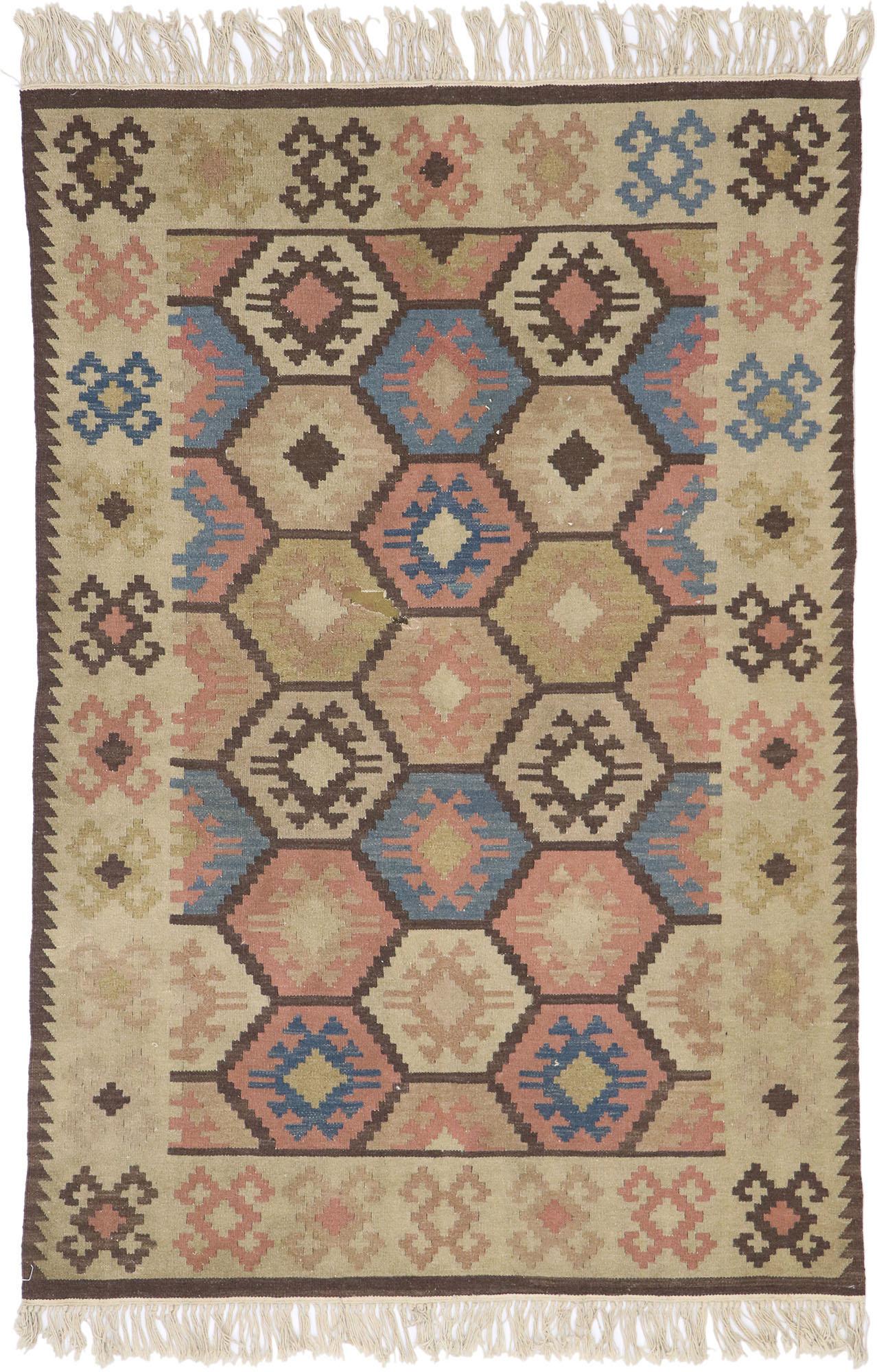 Handwoven Vintage Persian Shiraz Flatweave Carpet For Sale 2