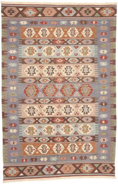 Handwoven Vintage Persian Shiraz Flatweave Carpet