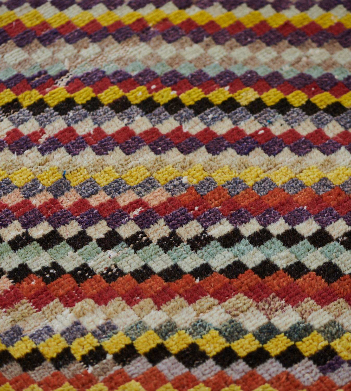 Handgewebter türkischer Deko-Teppich im Vintage-Stil (Wolle) im Angebot