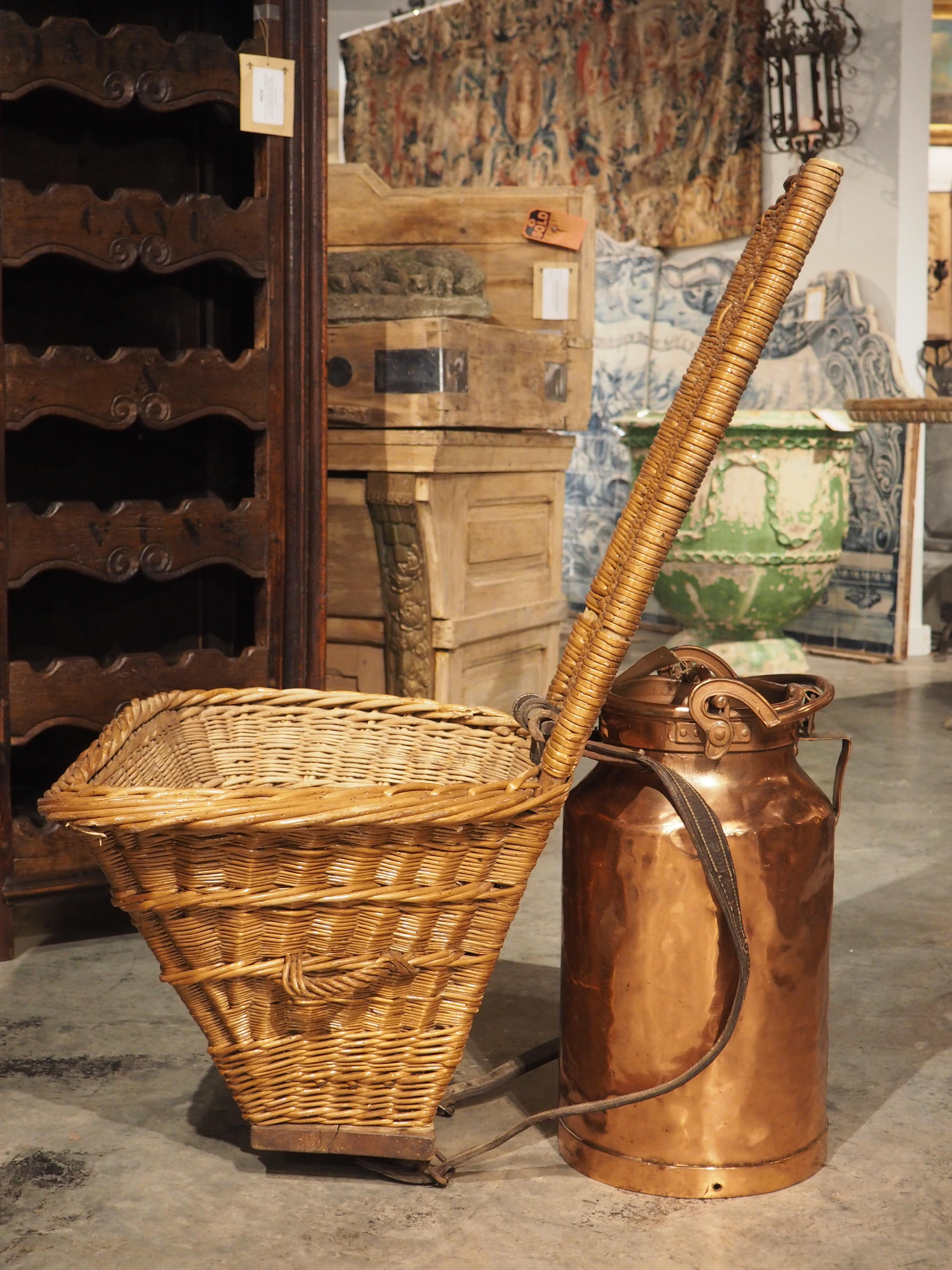 Handwoven Wine Grape Harvesting Basket from Beaune France, circa 1890 3