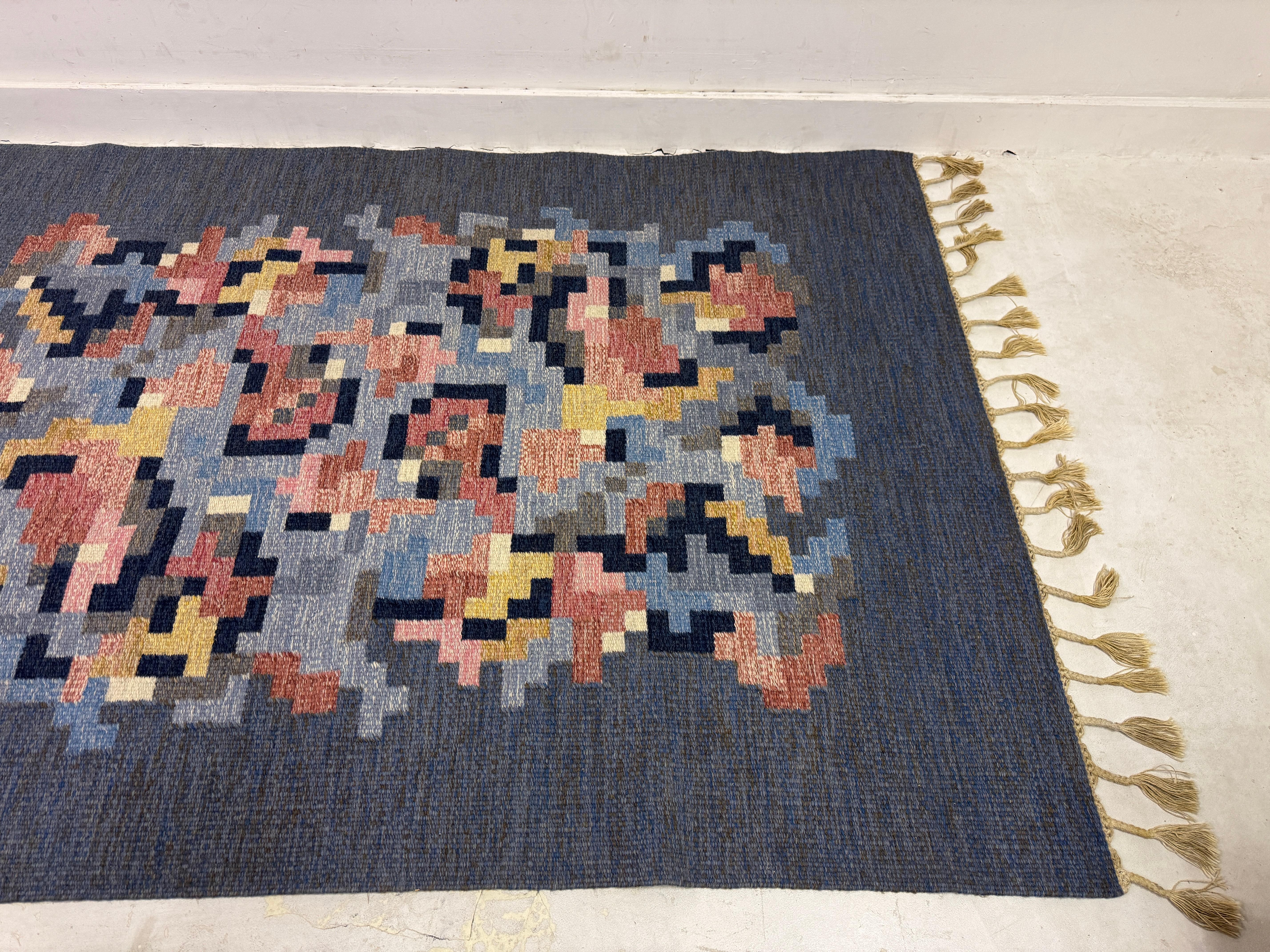 Scandinavo moderno Tappeto Rölakan Korall in lana intrecciata a mano e a trama piatta di Erik Lundberg, Svezia, anni '60 in vendita