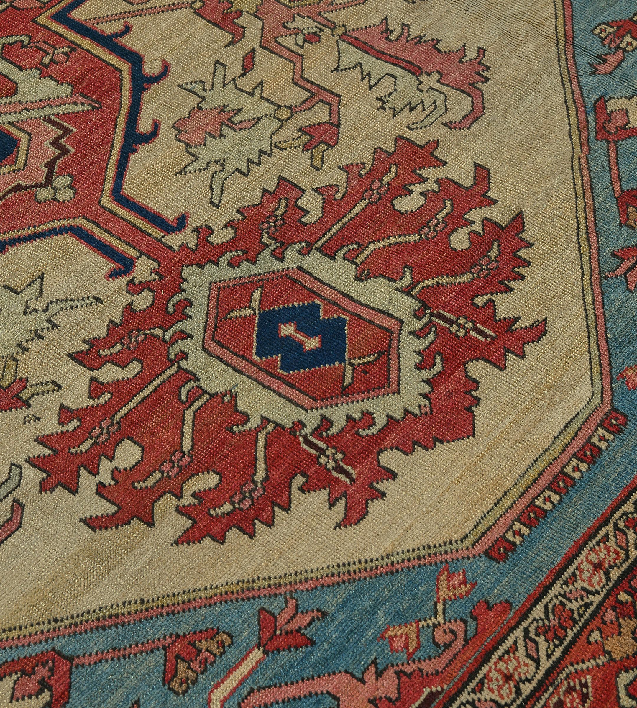 Persiano Tappeto Serapi della fine del XIX secolo, tessuto a mano in lana, proveniente dalla Persia nord-occidentale in vendita