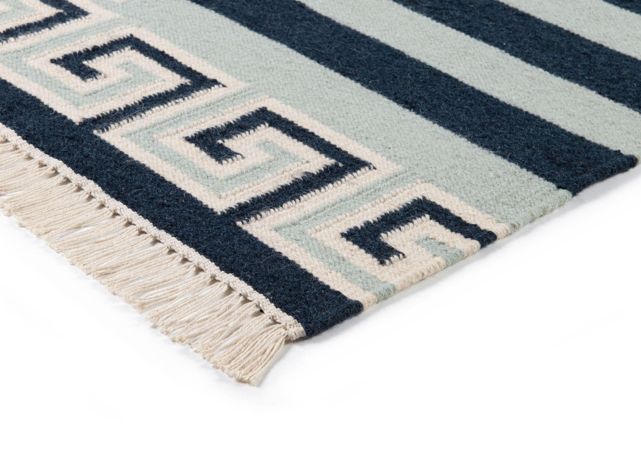 Handgewebter Wollstreifen-Teppich mit Streifen, 9' x 12', Himmelblau, Marineblau und Eierschale (21. Jahrhundert und zeitgenössisch) im Angebot