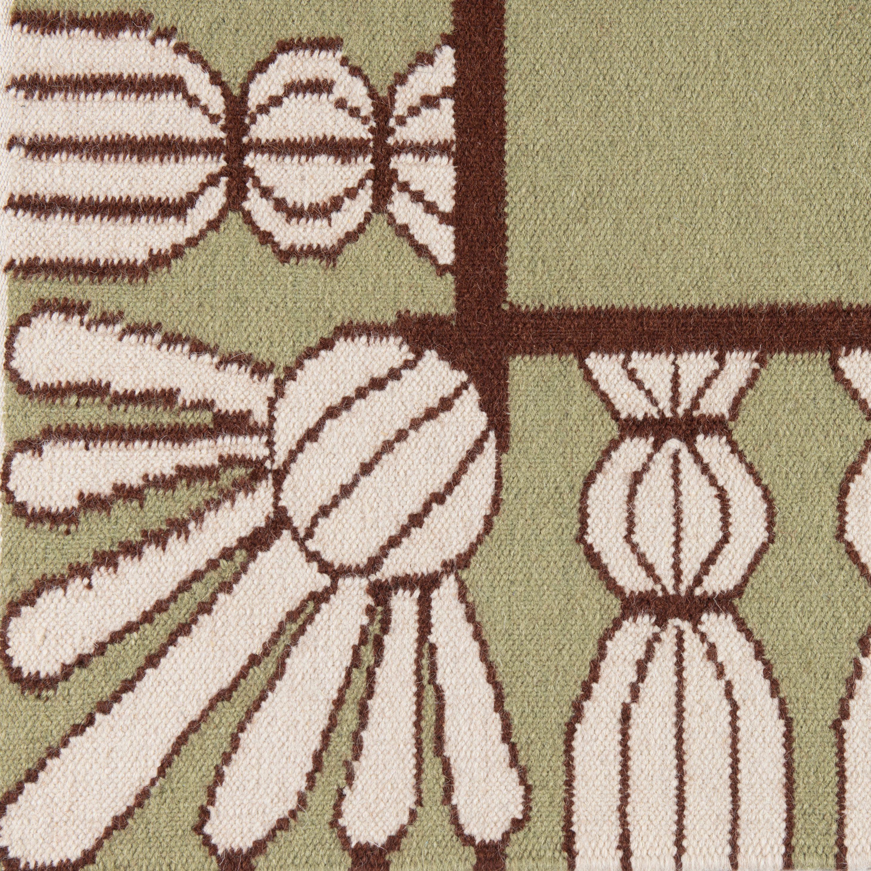 Handgewebter Wollteppich mit Quasten, 9' x 12', Sage, Chocolate und Eierschale im Zustand „Neu“ im Angebot in Charlotte, NC