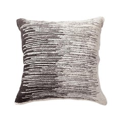 Cuscino in lana intrecciata a mano in bianco e nero dall'Argentina, in stock