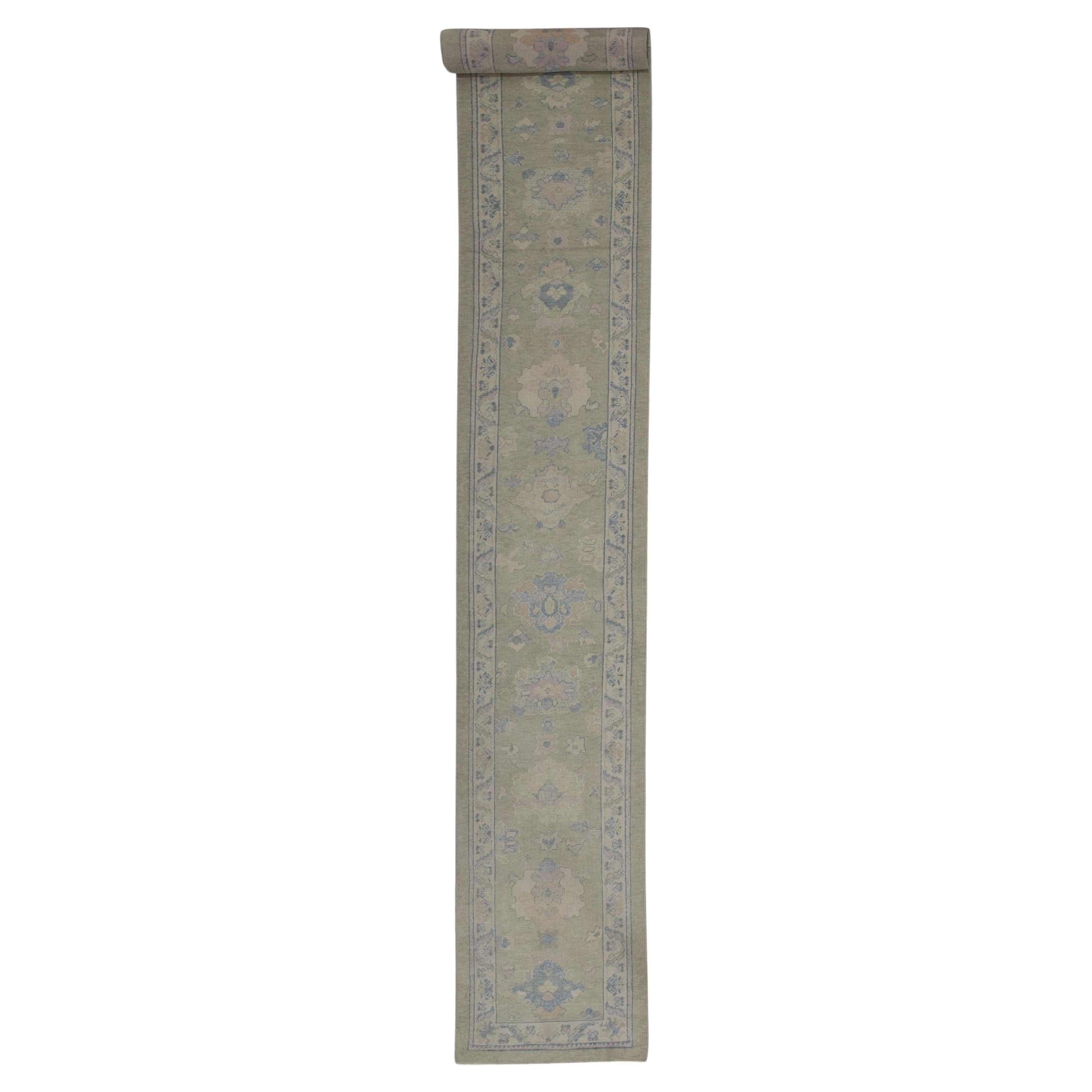 Handgewebter türkischer Oushak-Teppich aus Wolle 2'10"x 26'3"