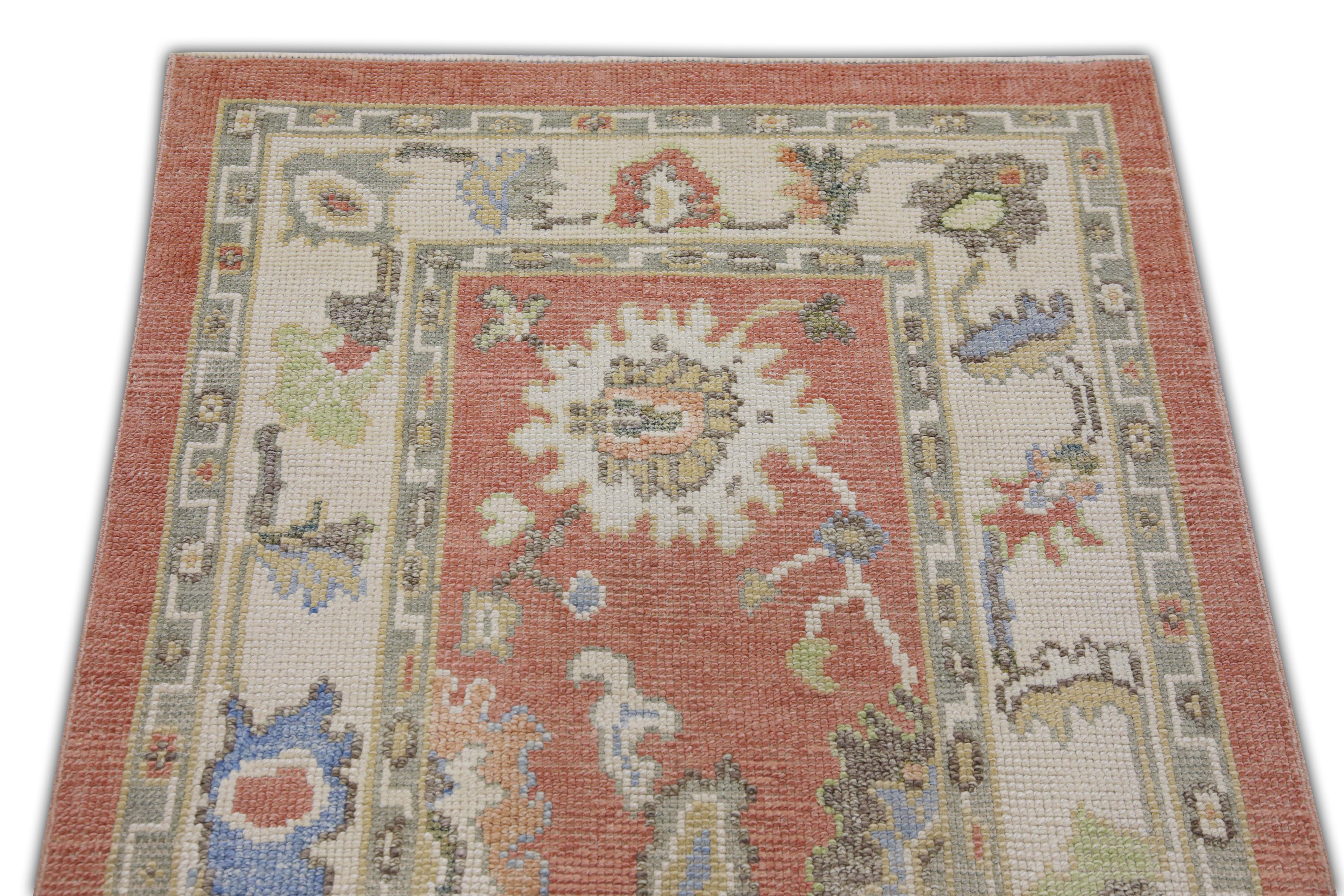 Modern Handwoven Wool Turkish Oushak Rug 2'10