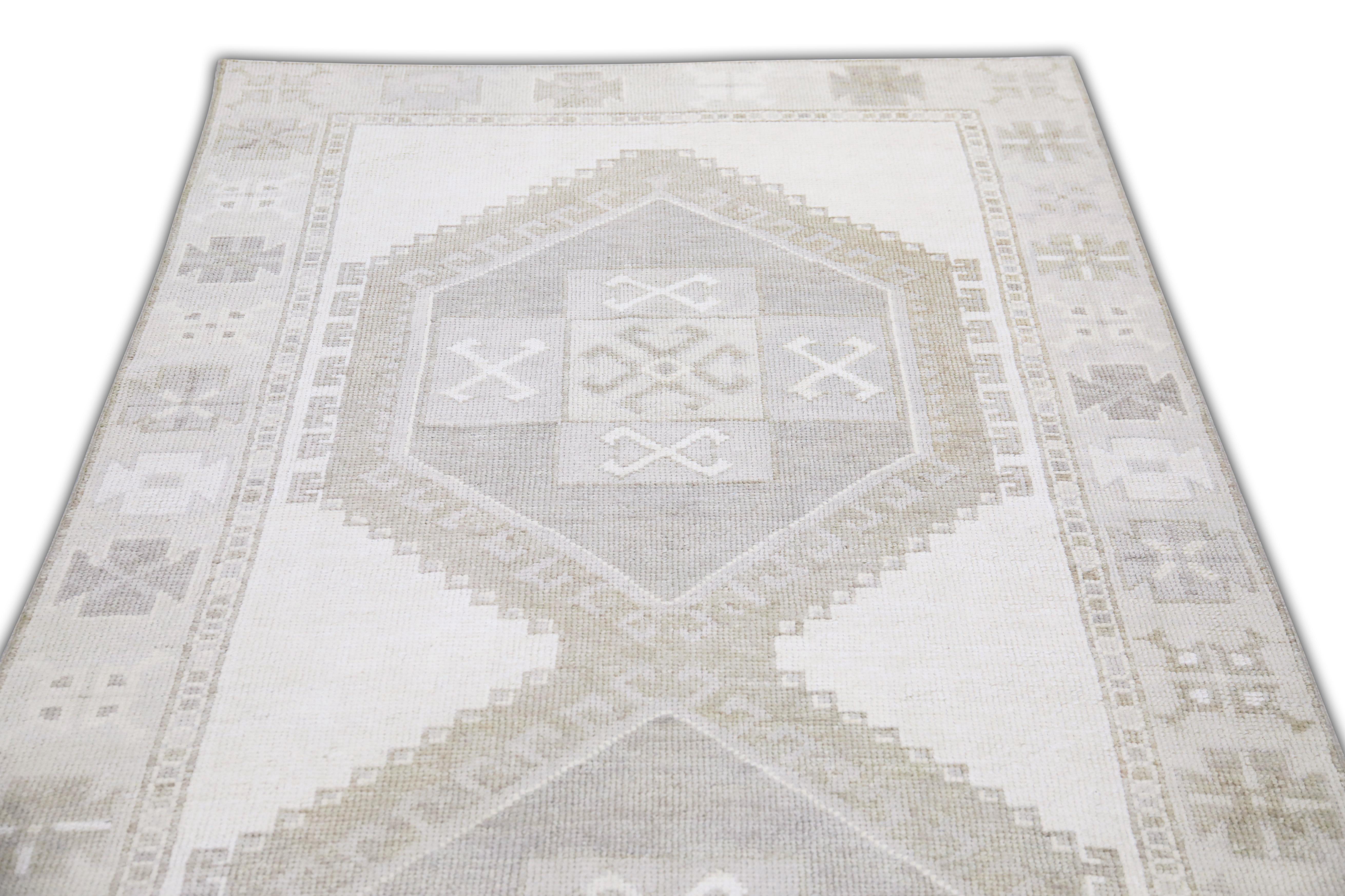 Handwoven Wool Turkish Oushak Rug 4'x 28'8