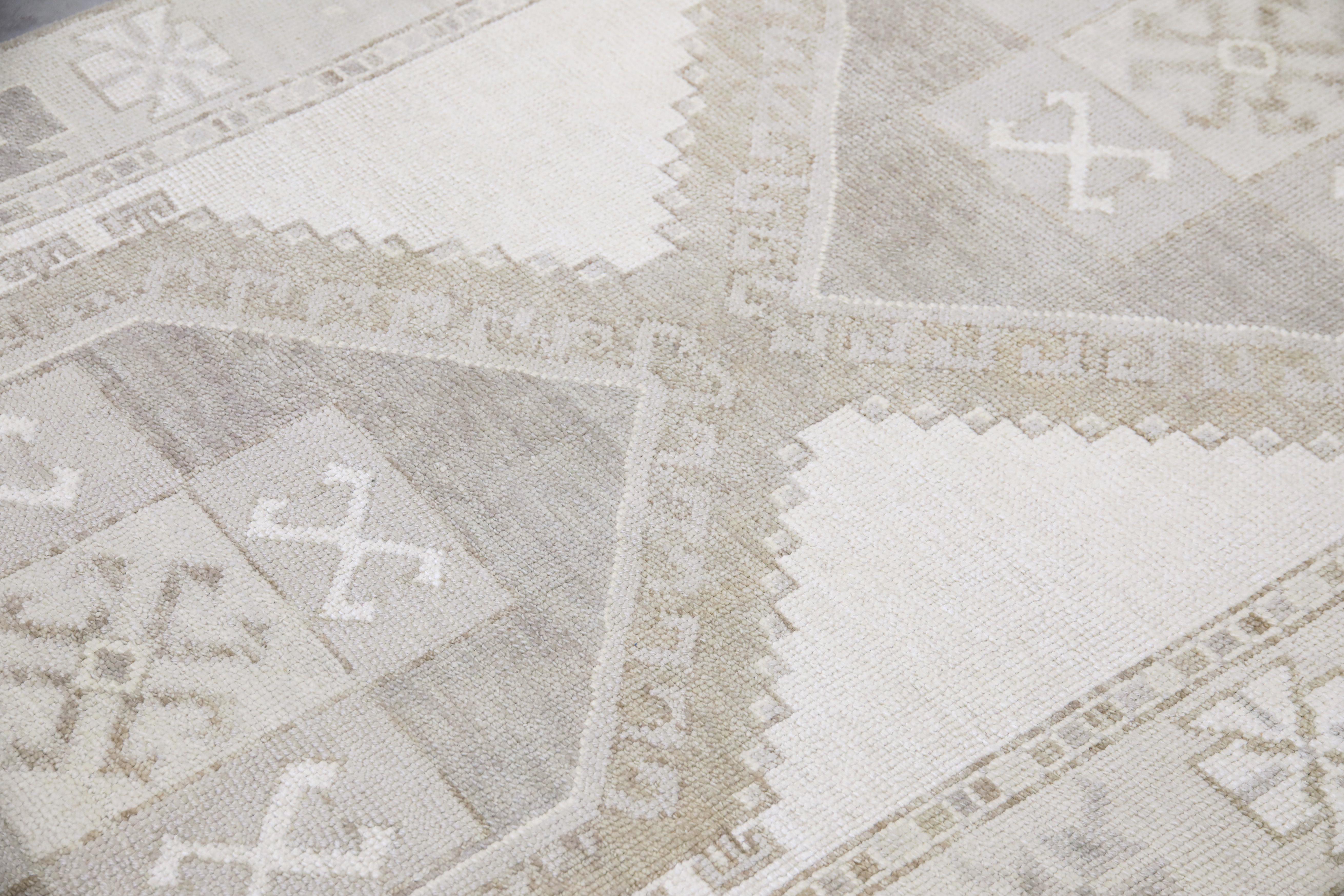Handwoven Wool Turkish Oushak Rug 4'x 28'8