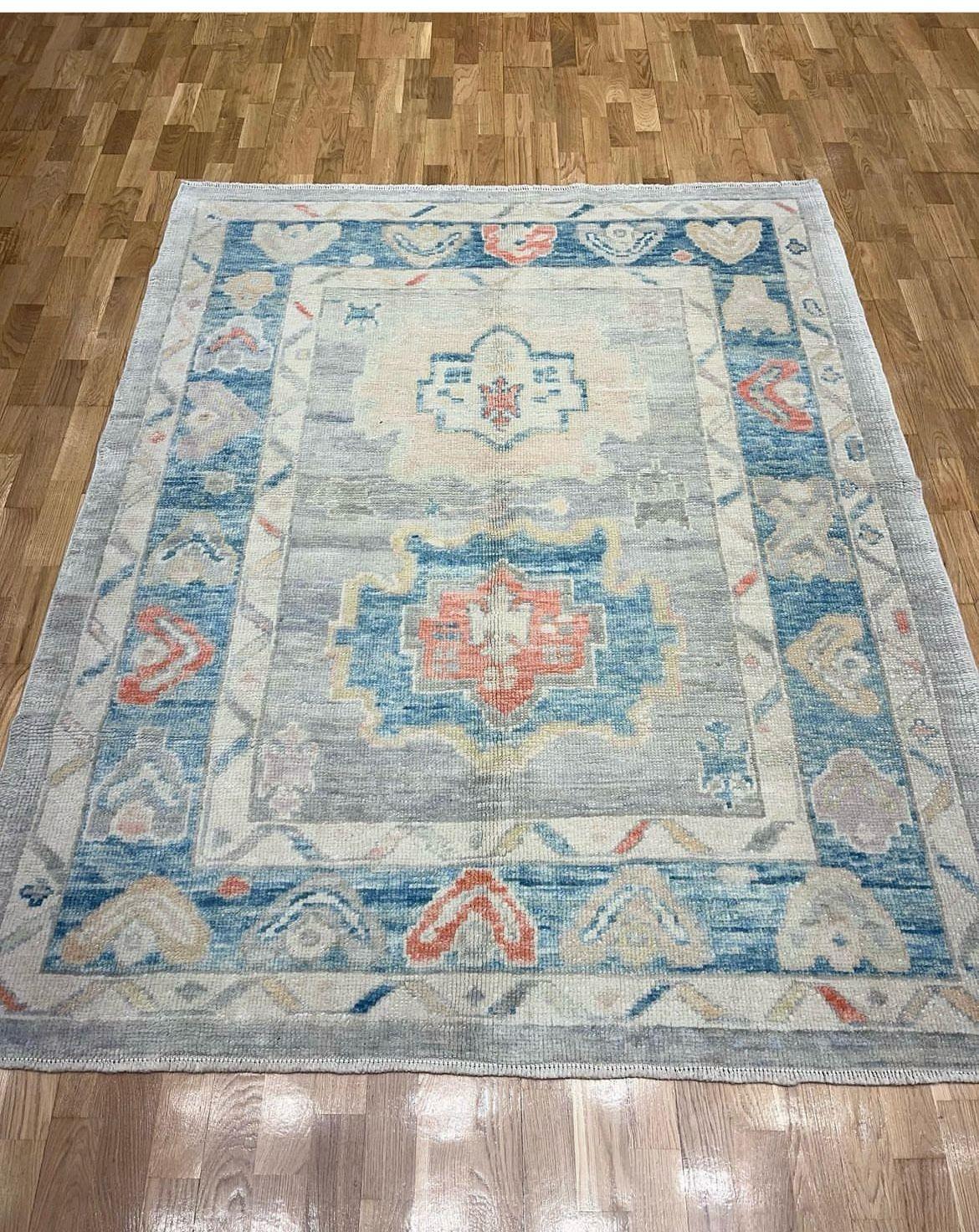 Handwoven Wool Turkish Oushak Rug 5’ x 6’4” #CB04 In Excellent Condition For Sale In Houston, TX