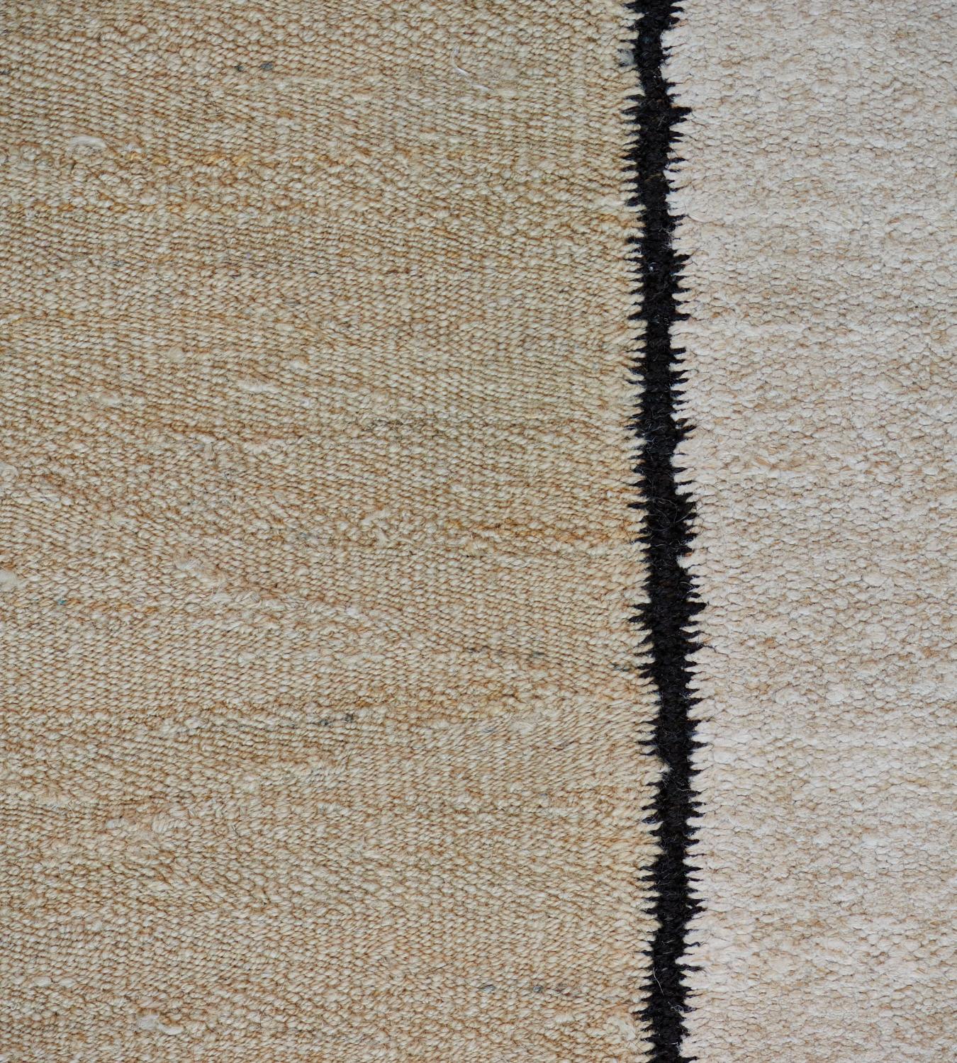 Tapis contemporain en laine tissée à la main à rayures verticales Excellent état - En vente à West Hollywood, CA