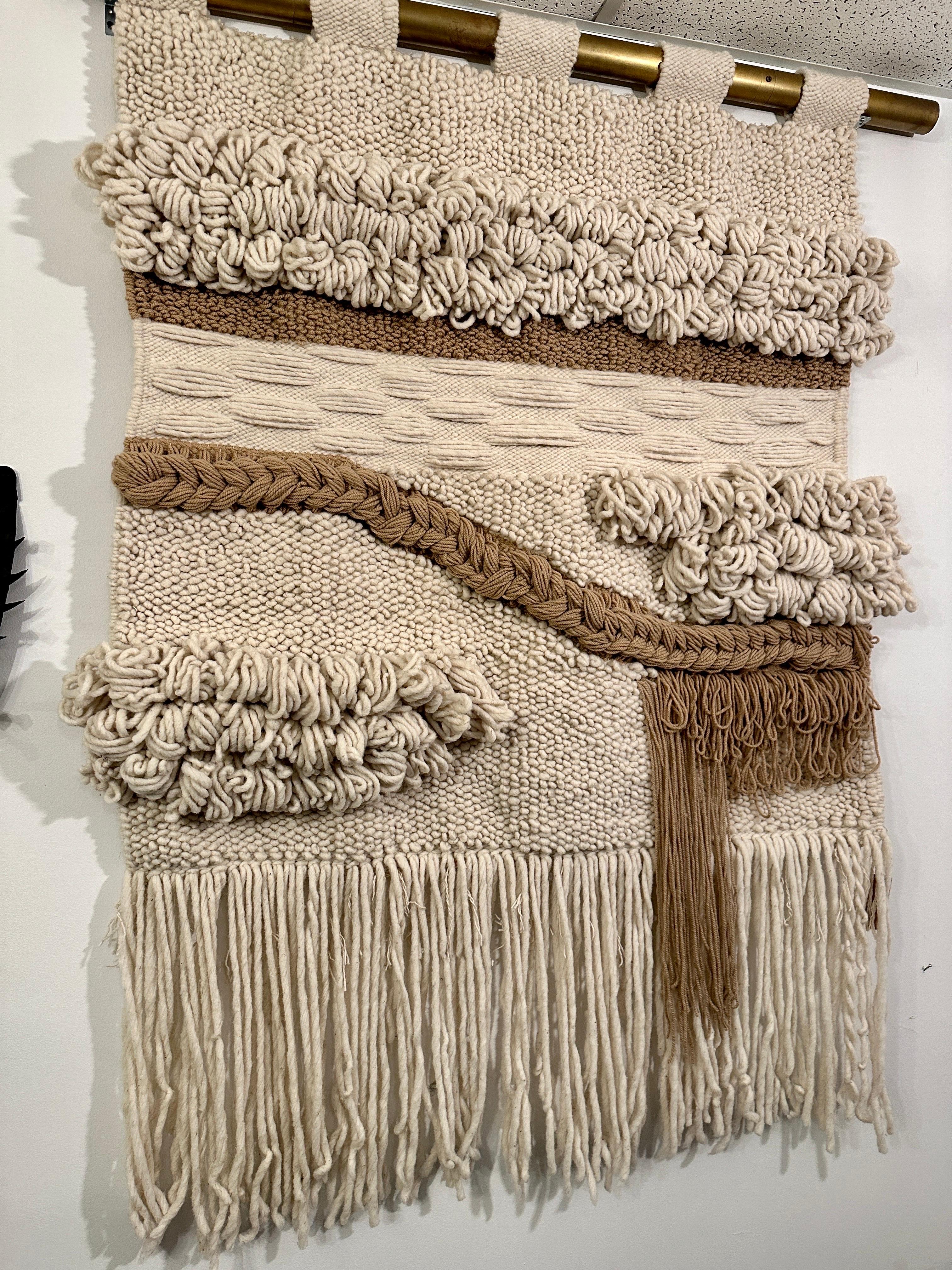 Handgewebter Wandteppich aus Wolle (21. Jahrhundert und zeitgenössisch) im Angebot