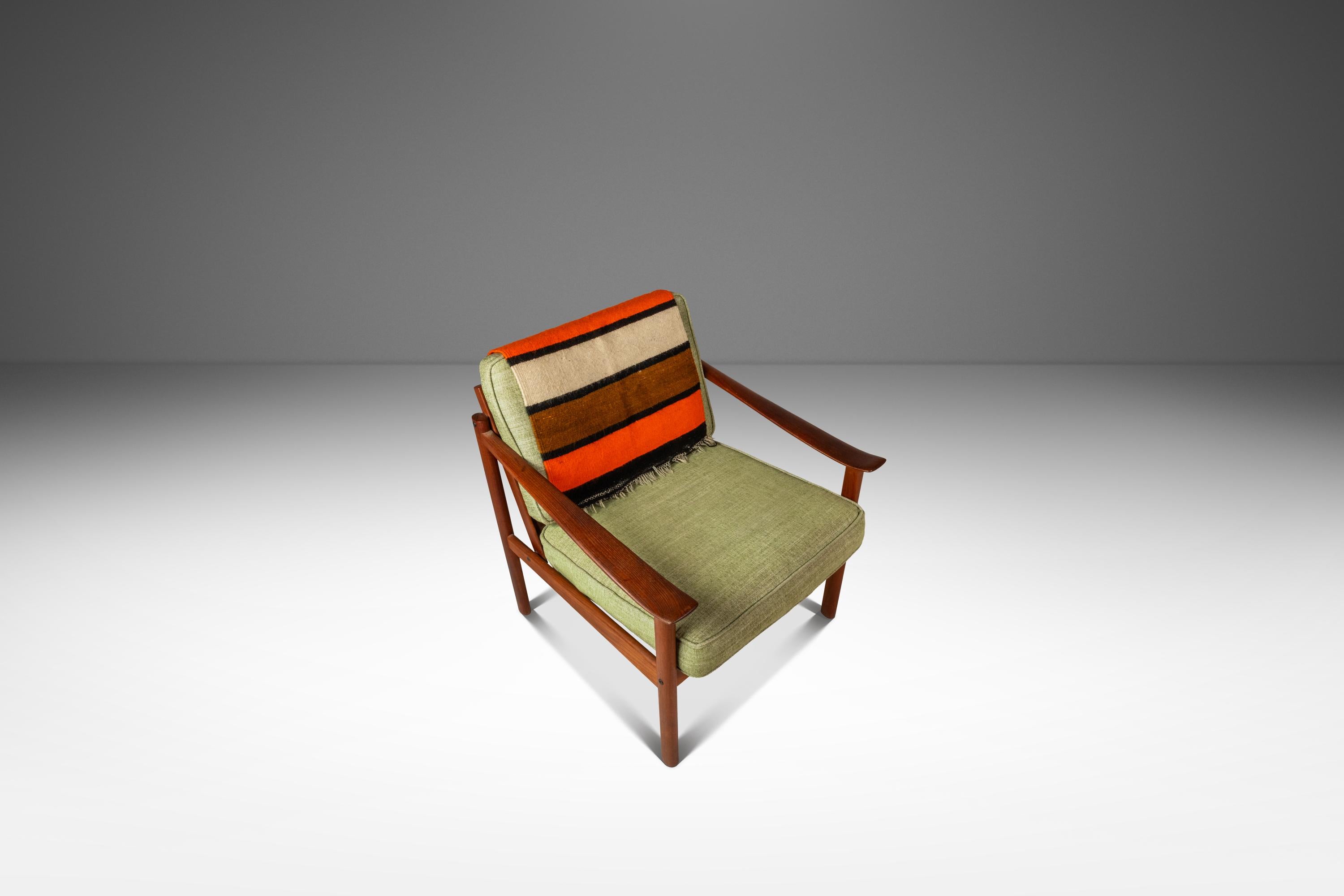 Handgewebte Satteldecke aus Wolle Wandteppich oder Küchen-/Badematte, USA, um 1950 im Zustand „Gut“ im Angebot in Deland, FL