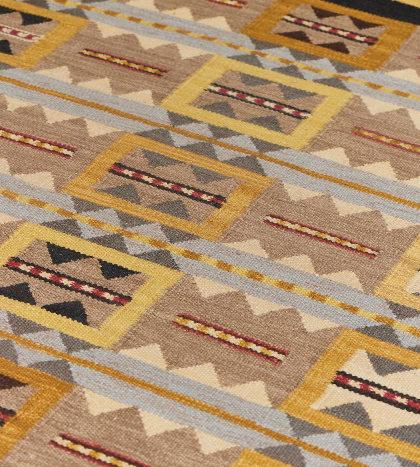 Laine Tapis en laine jaune et anthracite tissé à la main en vente