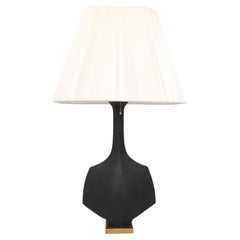 Artisanal Handcrafted Kleine Keramik-Skulptur Lampe in schwarzem Steingut - Tent