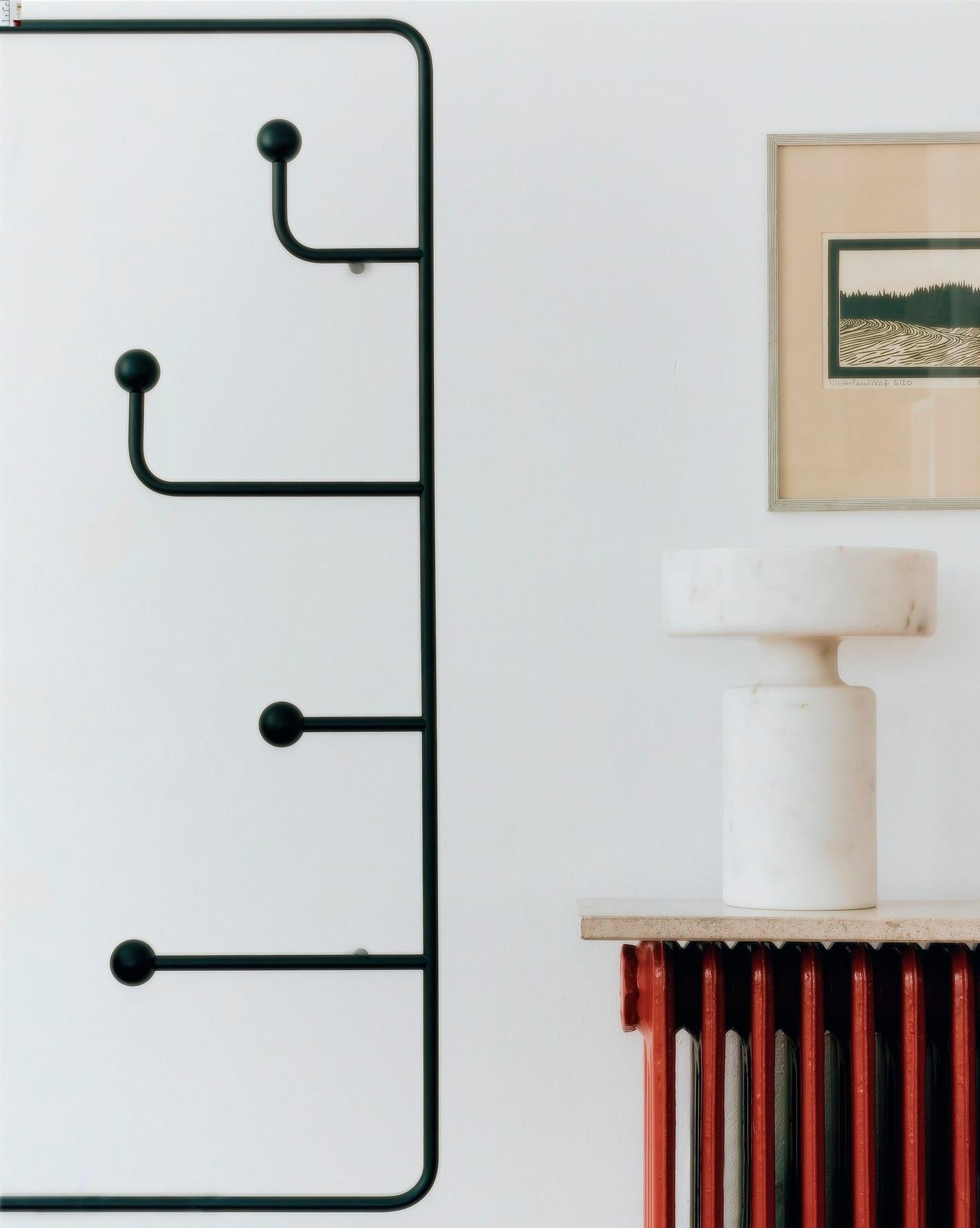 Hang Around Large di Derel Mcleod & Joy Charbonneau, 2023 In condizioni Nuovo in vendita a Barcelona, Barcelona