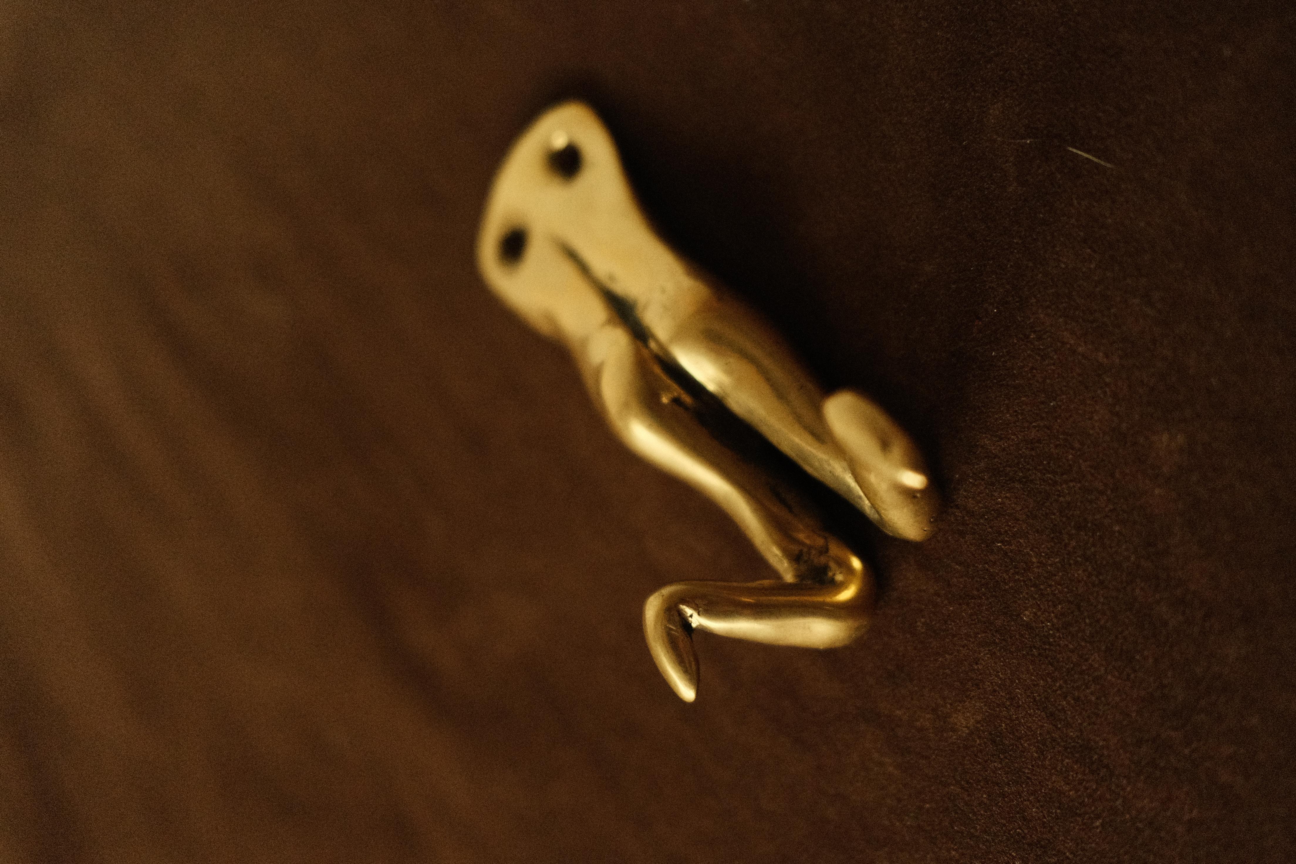 Hanger d'Andrew de Freitas en vente 2