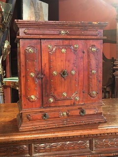 Hanging Cabinet