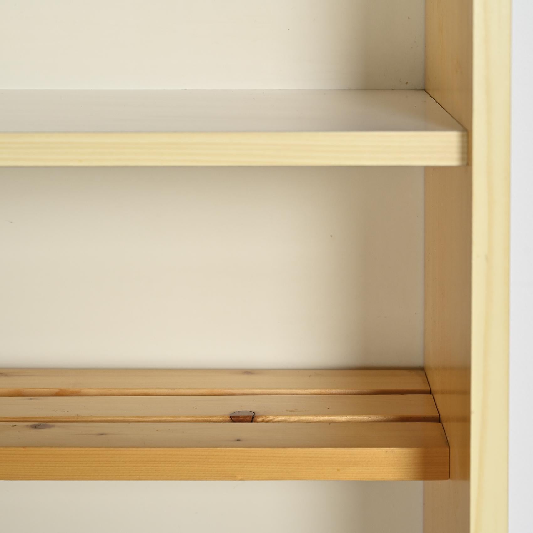 Armadietto portavivande sospeso di Charlotte Perriand, Les Arcs 1600 In condizioni discrete in vendita a VILLEURBANNE, FR