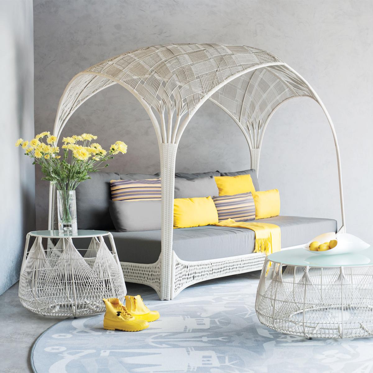 Steel Hanging Daybed Indoor or Outdoor For Sale