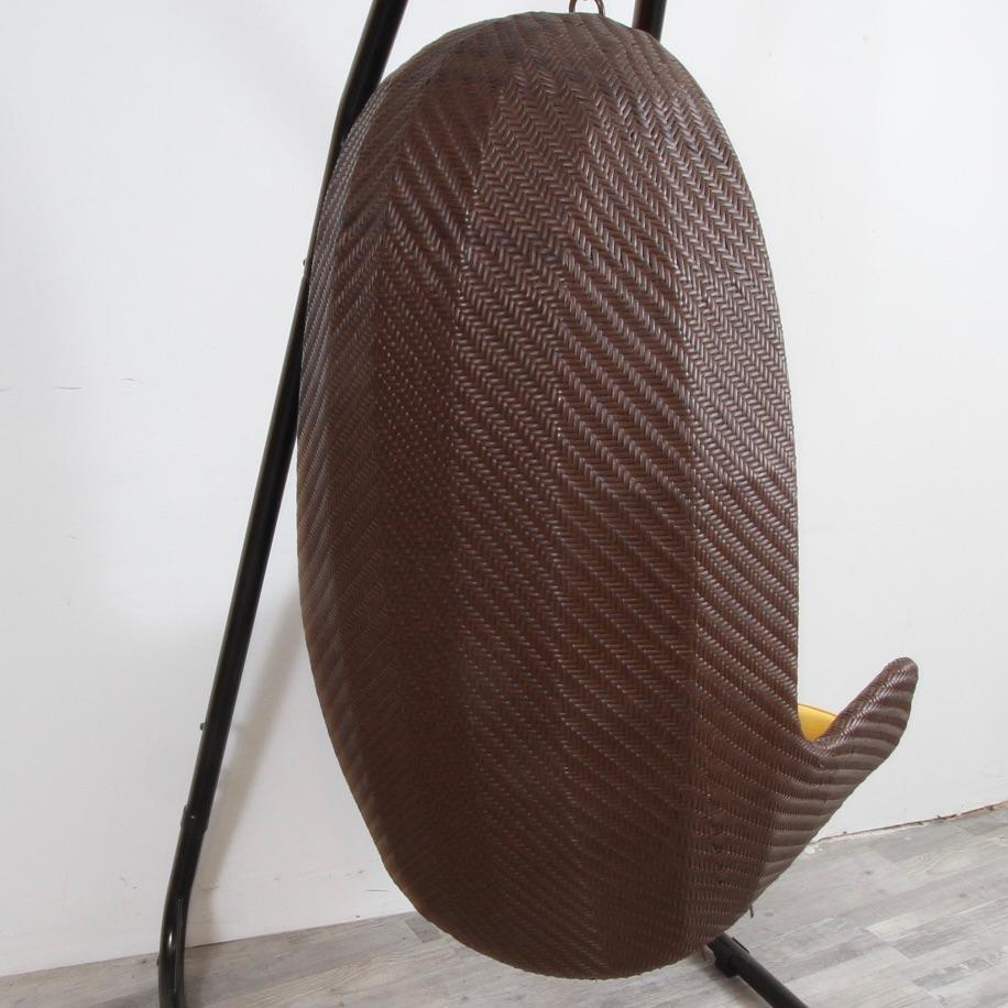 egg hanging chair