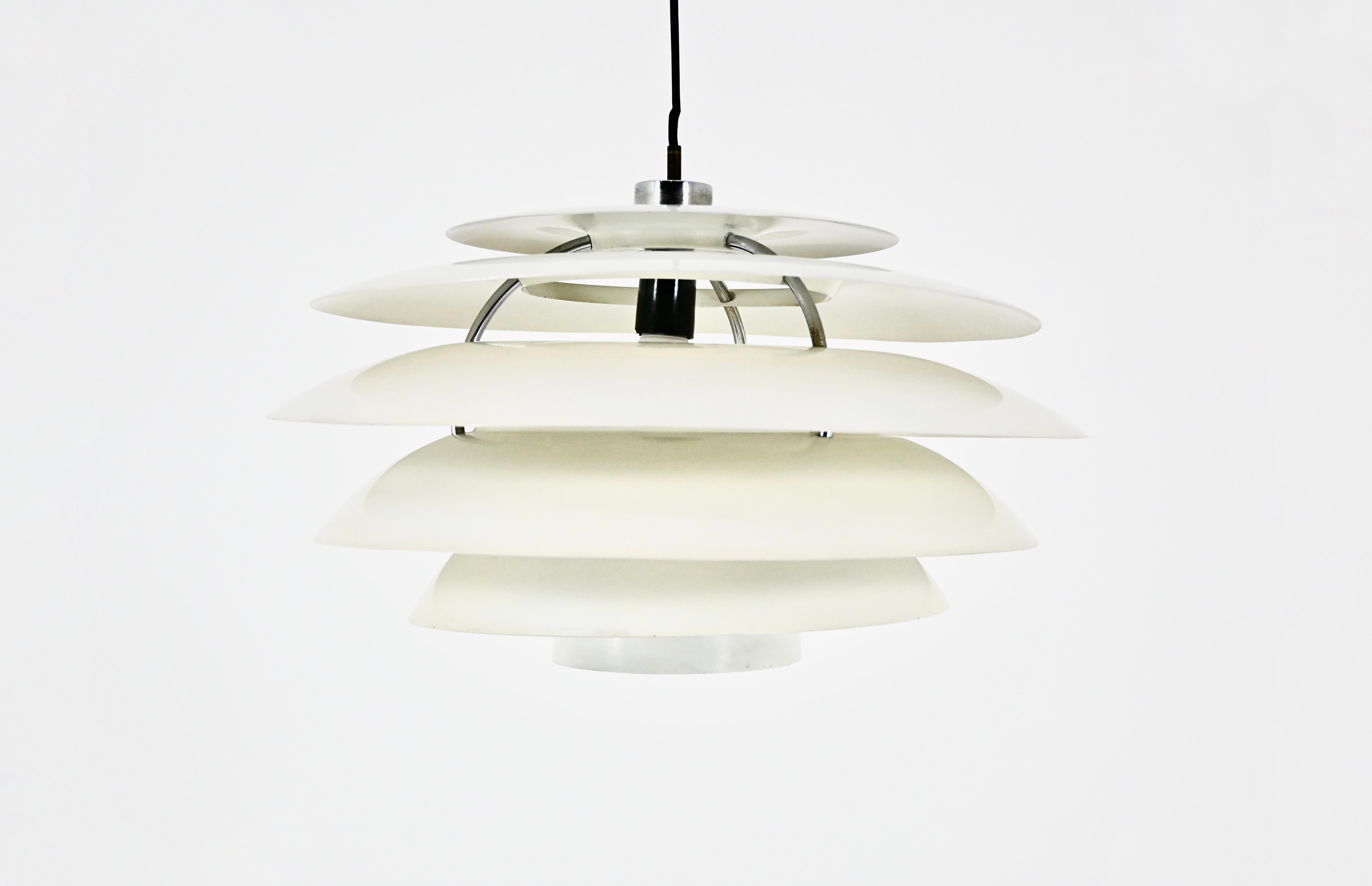 White metal lamp made by Stilnovo. Stamped Stilnovo. Height with cable: 95 cm. Wear due to time and age of the lamp.
FOR SHIPPING, REQUEST US FOR RECEIVE THE BEST PRICE

