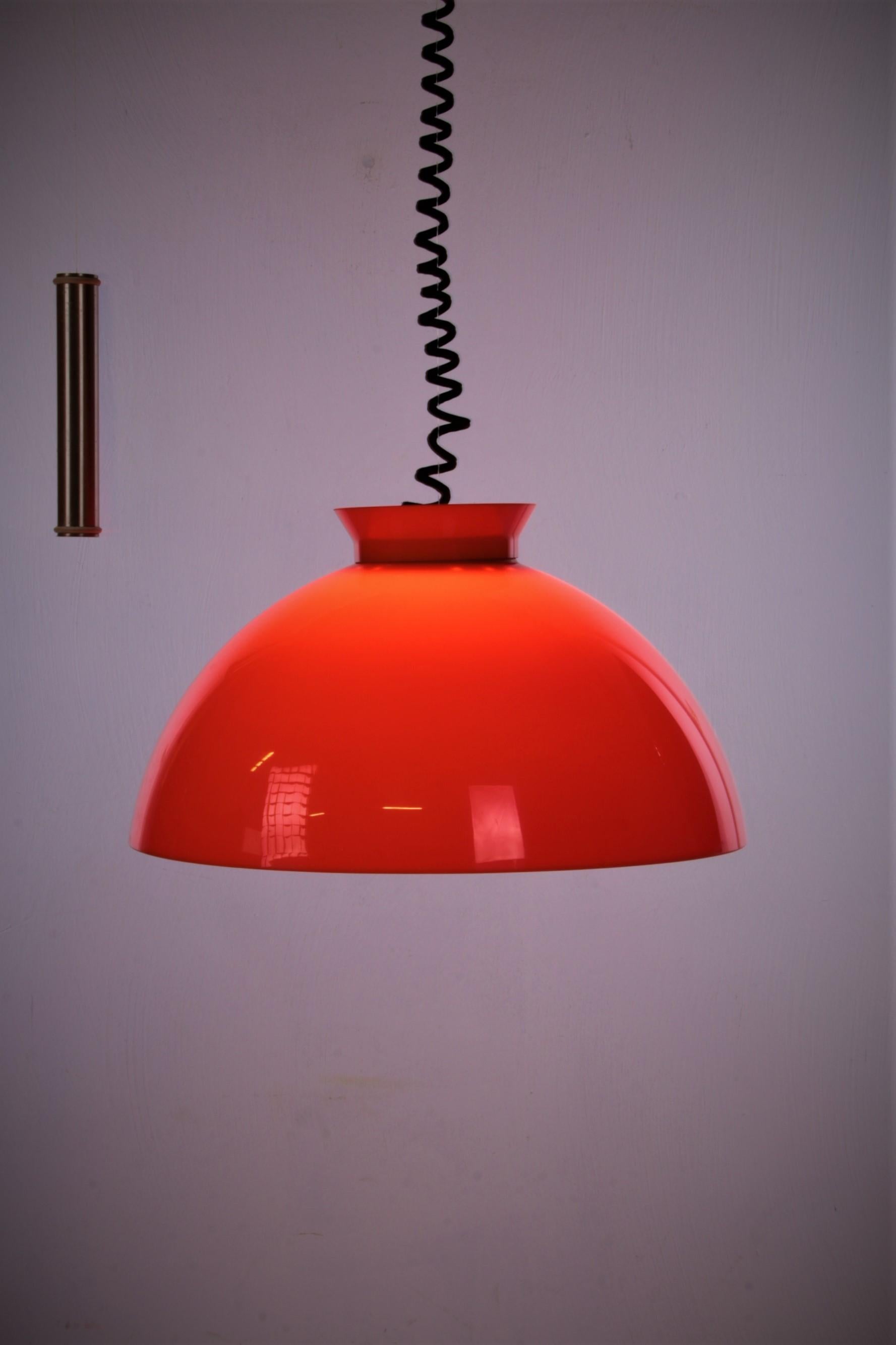 Hanging Lamp Orange Design by Achille & Pier Giacomo by Kartell, 1959 In Good Condition For Sale In Oostrum-Venray, NL