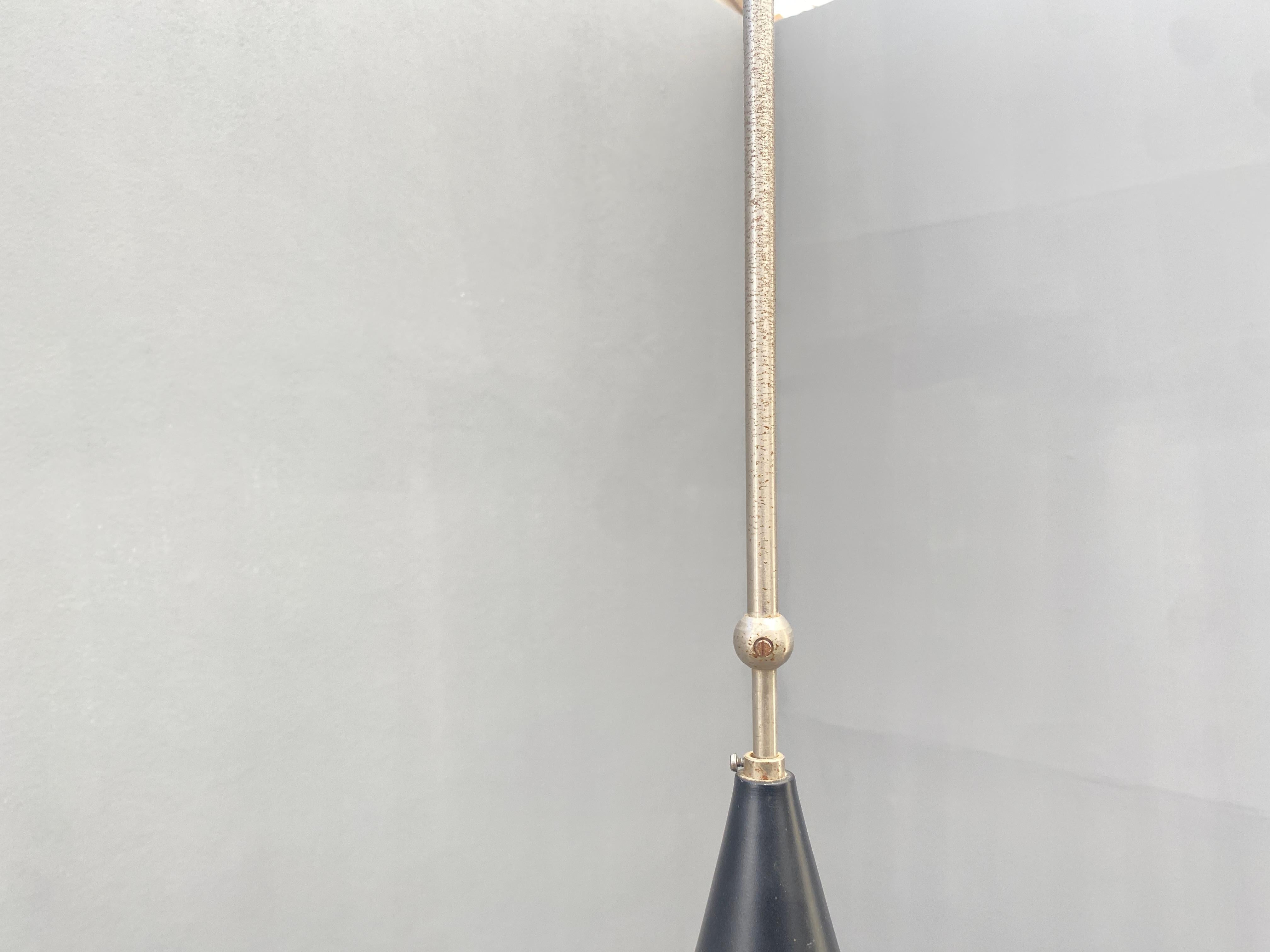 Lampe suspendue avec abat-jour rond en verre en vente 2