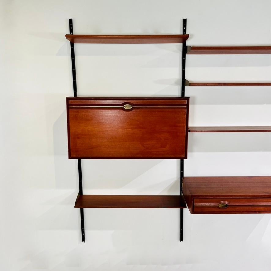 Mid-Century Modern Hanging Wall Unit in Wood, Italy, 1960's For Sale