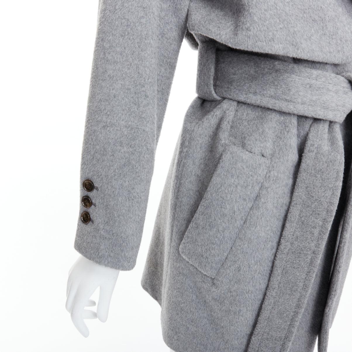 HANII S cappotto oversize in lana e angora con patta e cintura FR38 S in vendita 3