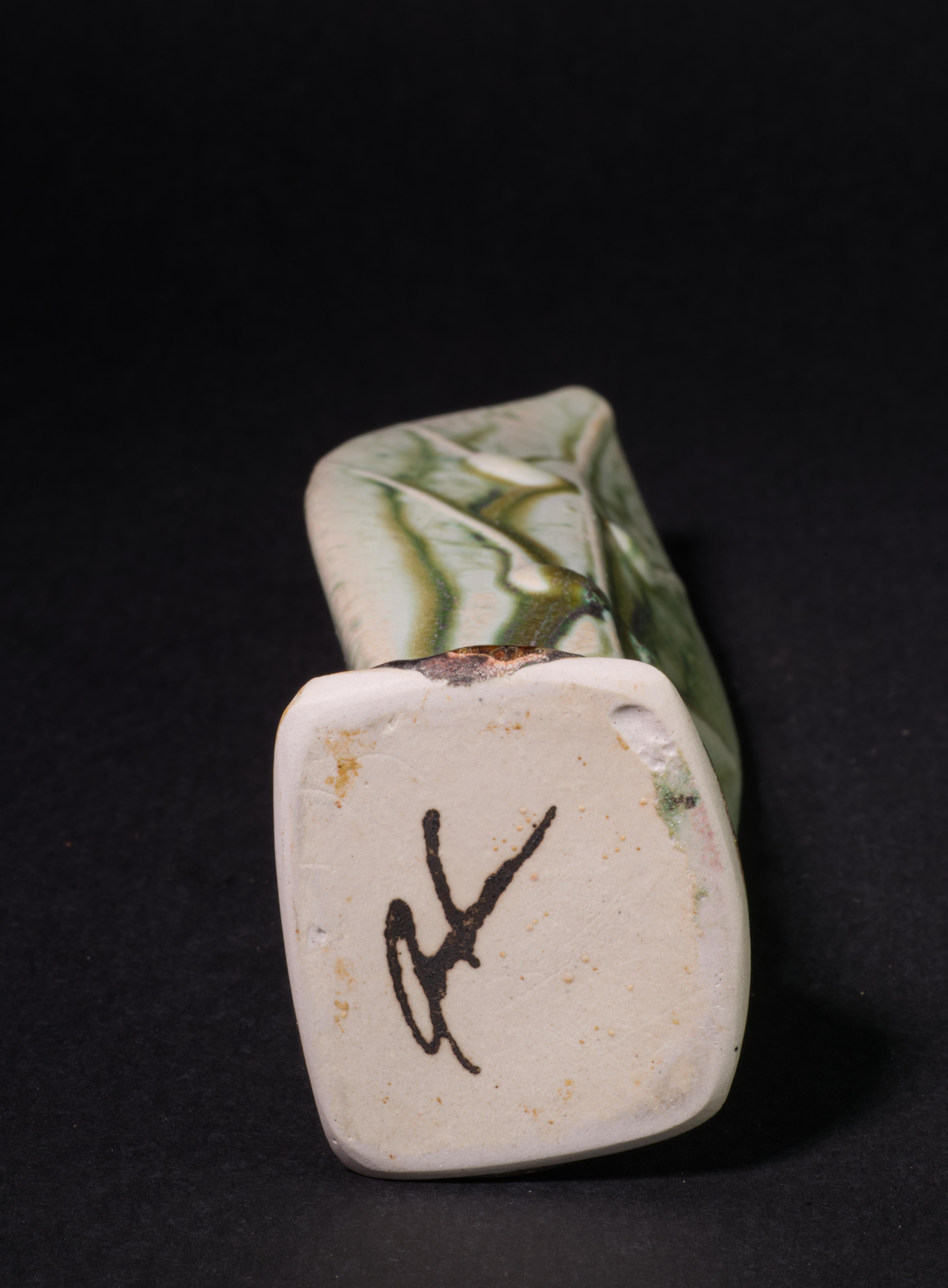 Ceramica Hank Goodman Vaso a bocciolo con smalto di cenere Organico Moderno, Studio d'Arte Pottery in vendita