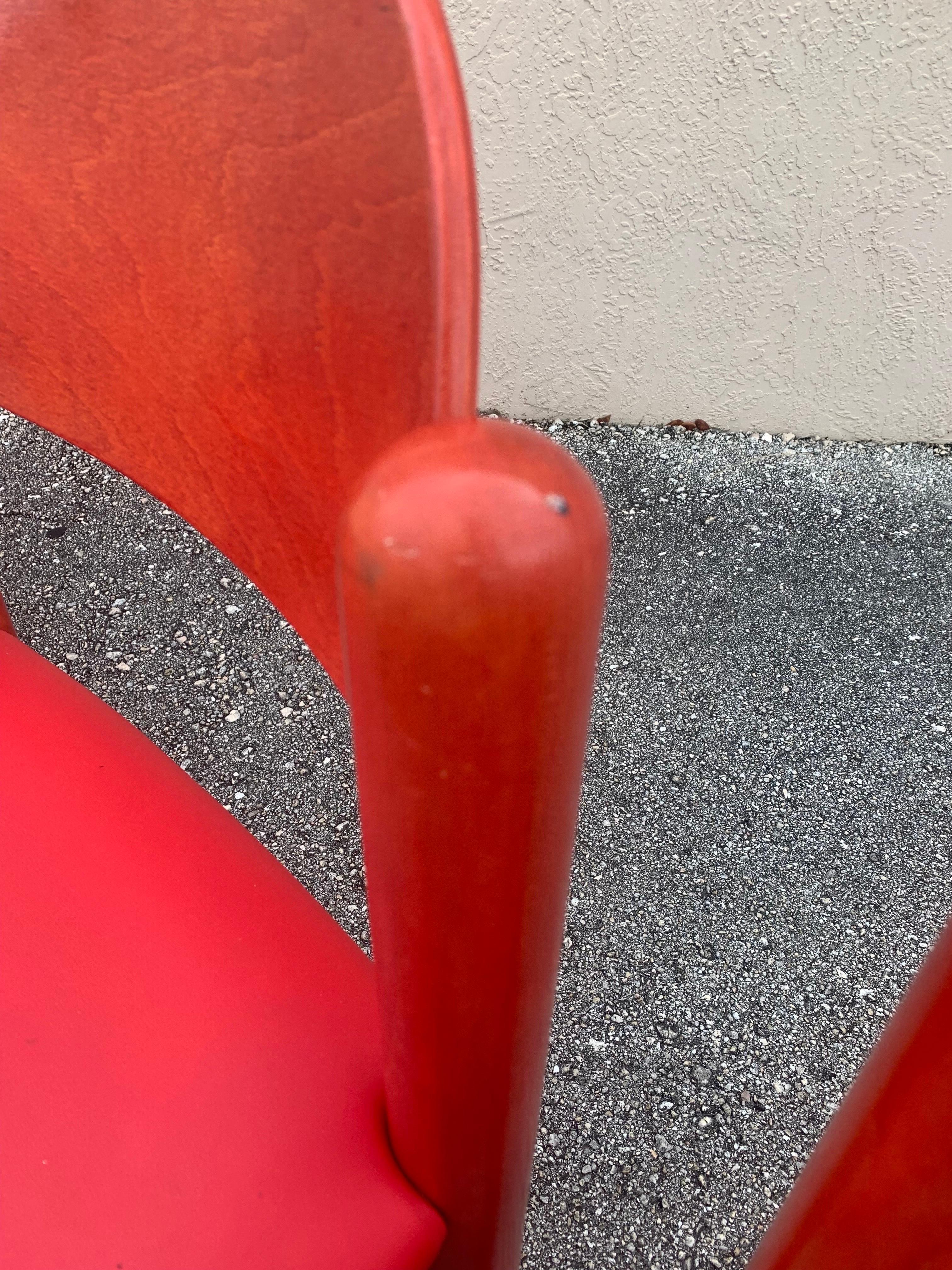 Chaises en chêne et cuir rouge de Hank Loewenstein, 1970 en vente 1