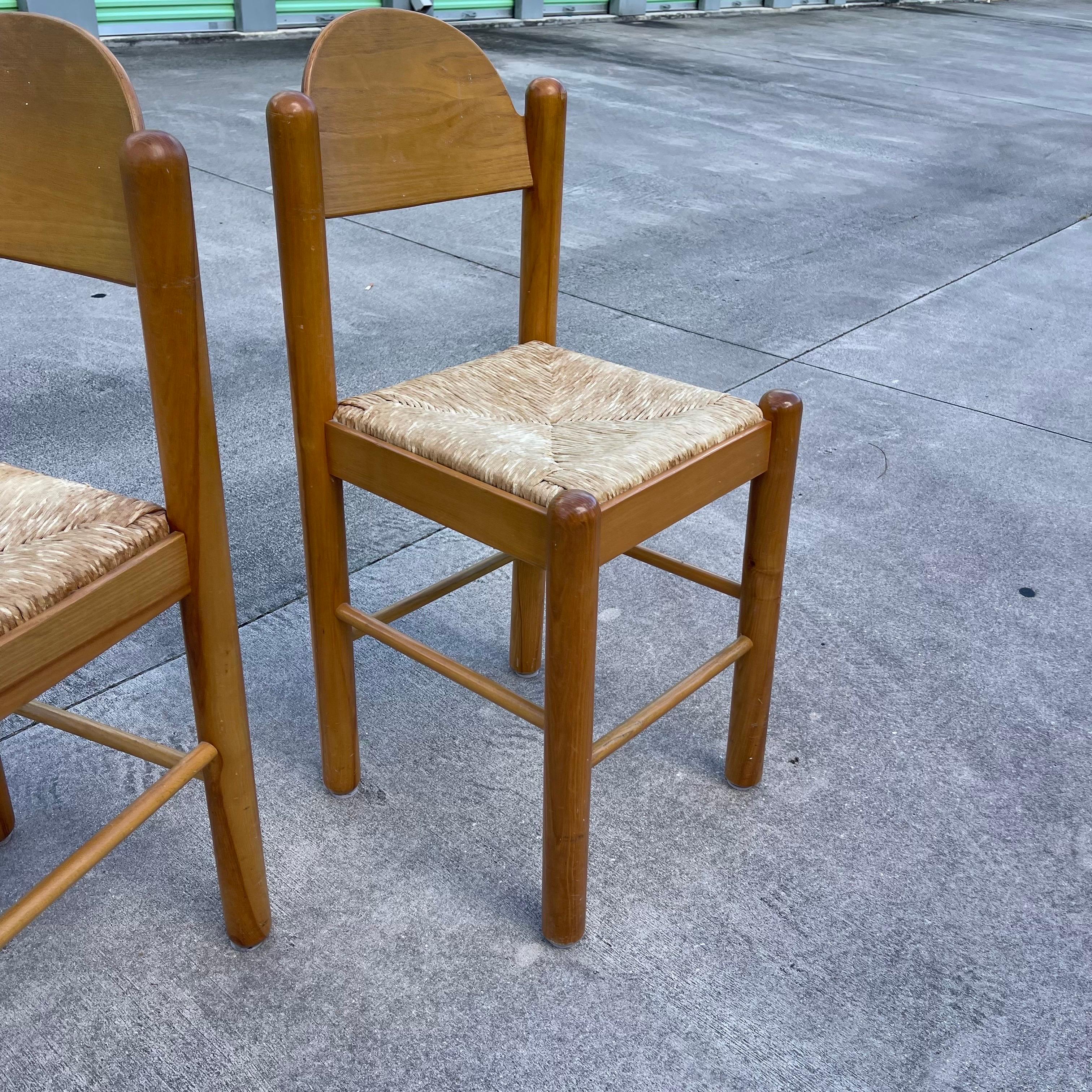 Hank Lowenstein Padova Taburetes de madera de altura de mostrador, Pareja en venta 1