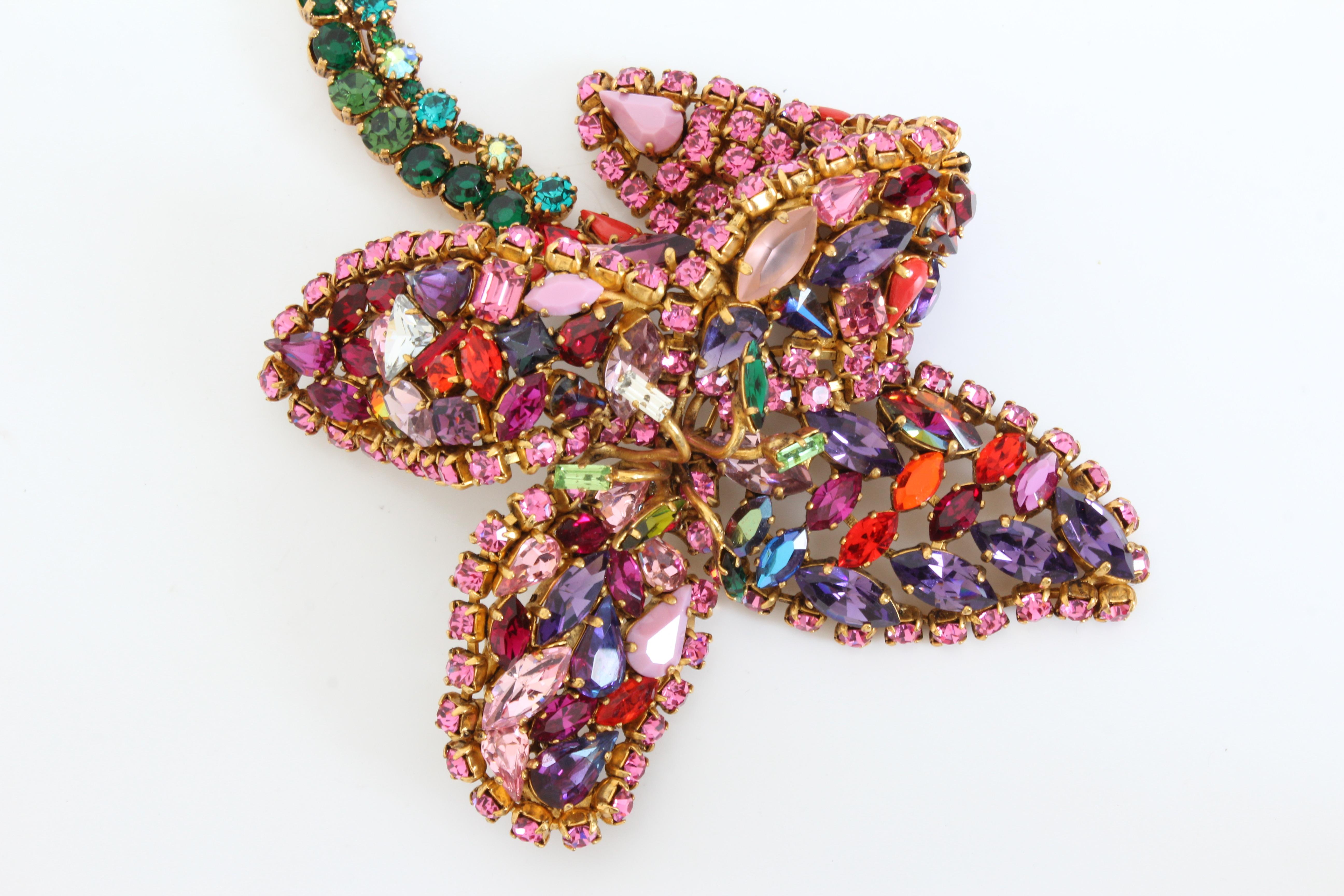 Hanna Bernhard Broche florale grande pendentif embellie fantaisie haute couture en vente 4