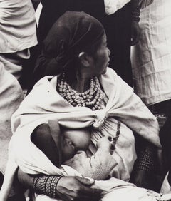 Ecuador, Madre e hijo, Fotografía en blanco y negro, Años 60, 29, 5 x 23, 1 cm