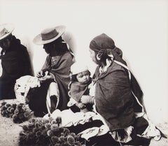 Ecuador, Seller, Black and White Photography, 1960s, 23, 2 x 26, 4 cm