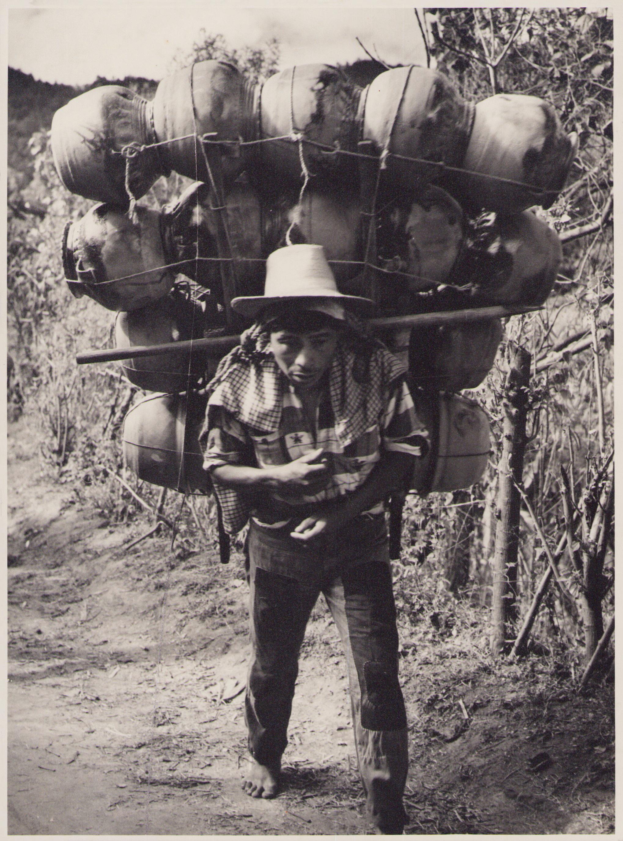 Hanna Seidel Portrait Photograph - Guatemala, Man, Black and White Photography, 1960s, 23 x 17, 1 cm