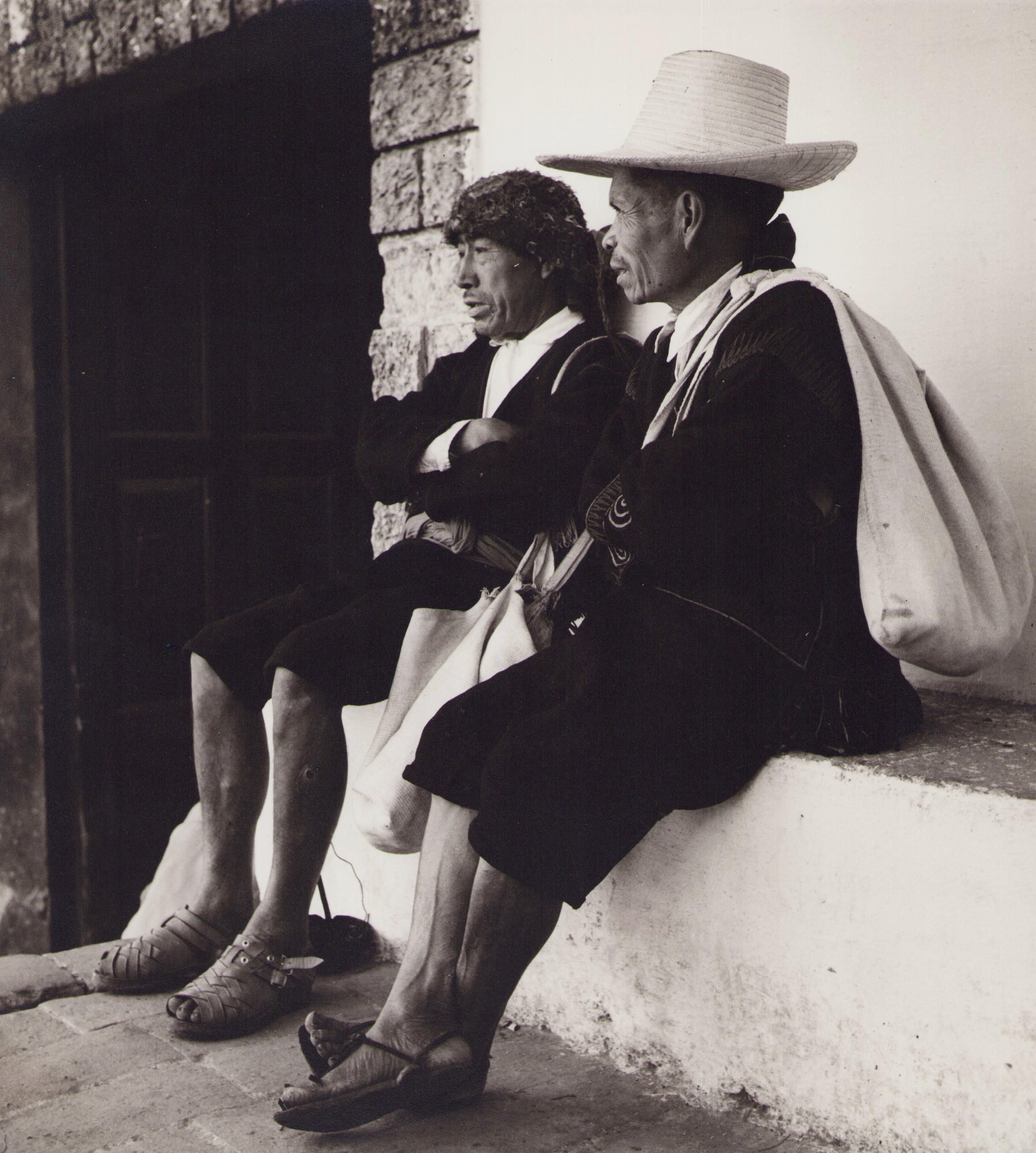 Hanna Seidel Portrait Photograph - Guatemala, Men, Black and White Photography, ca. 1960s, 26, 4 x 24, 2 cm