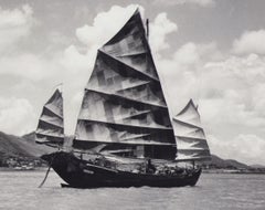 Hong Kong, photographie bateau, eau, noir et blanc, années 1960, 23,9 x 30,1 cm