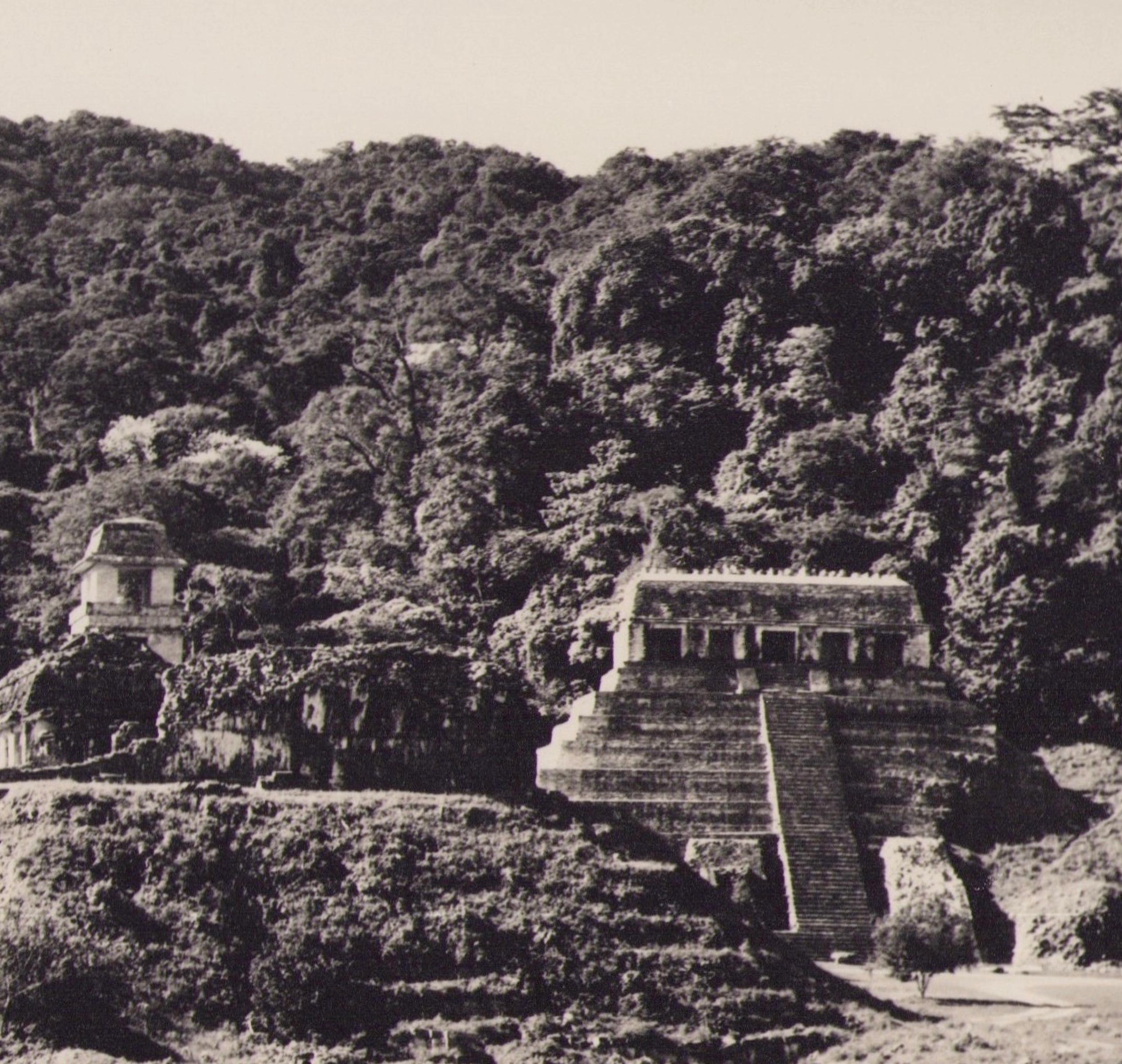 Ruinen, Maya, Schwarz-Wei-Fotografie, 1960er Jahre, 17,3 x 23,2 cm – Photograph von Hanna Seidel