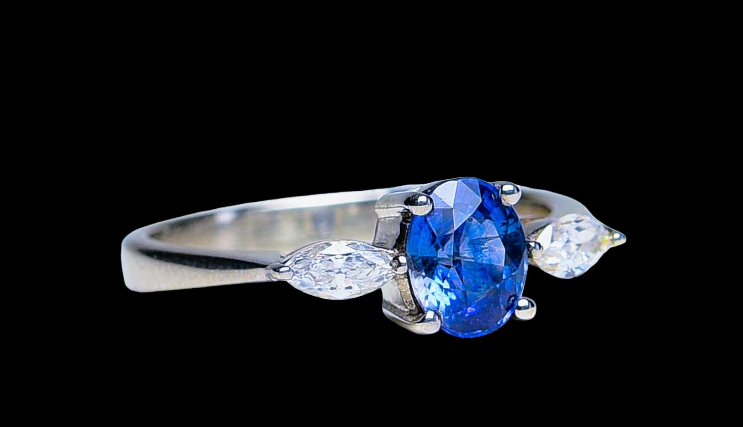  1 Karat natürlicher unbehandelter ovaler blauer Saphir 3 Stein Ring   im Angebot 4
