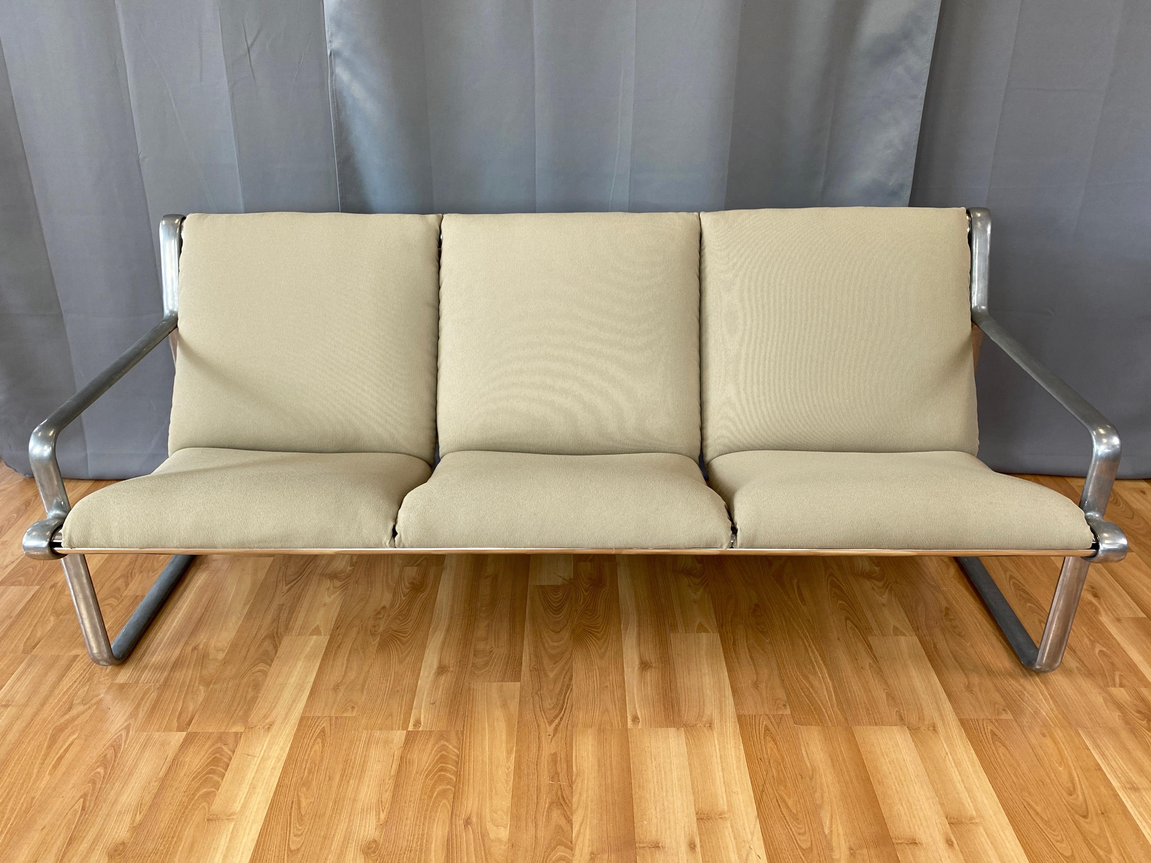 Hannah & Morrison for Knoll Aluminum Frame Three-Seat Sling Sofa, 1971 In Good Condition In San Francisco, CA