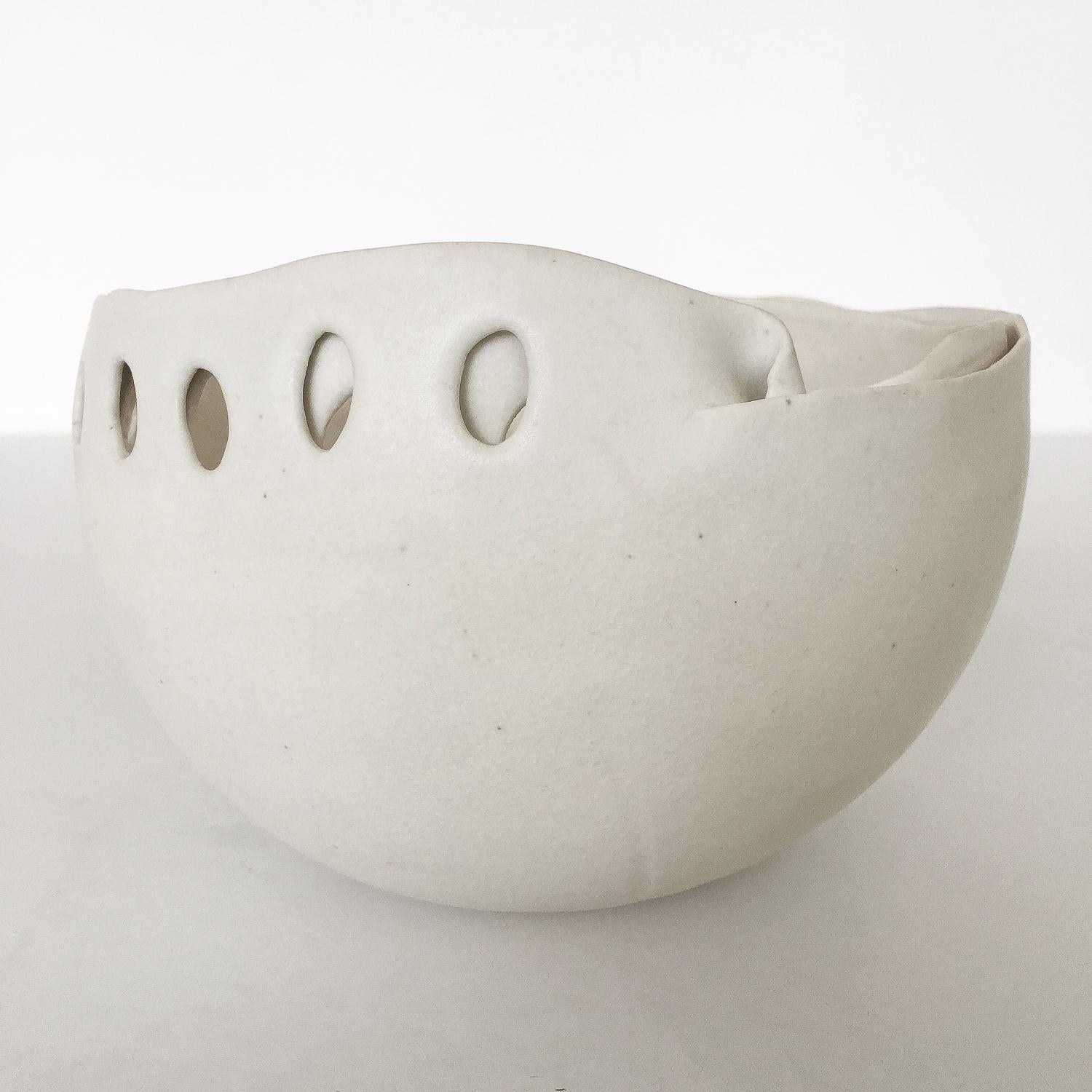 Glazed Hannelore Fasciszewski Sculptural Porcelain Bowl