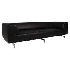 Dreisitzer-Sofa „Hannes Wettstein“ aus schwarzem Leder und Stahl. Delphi-Modell